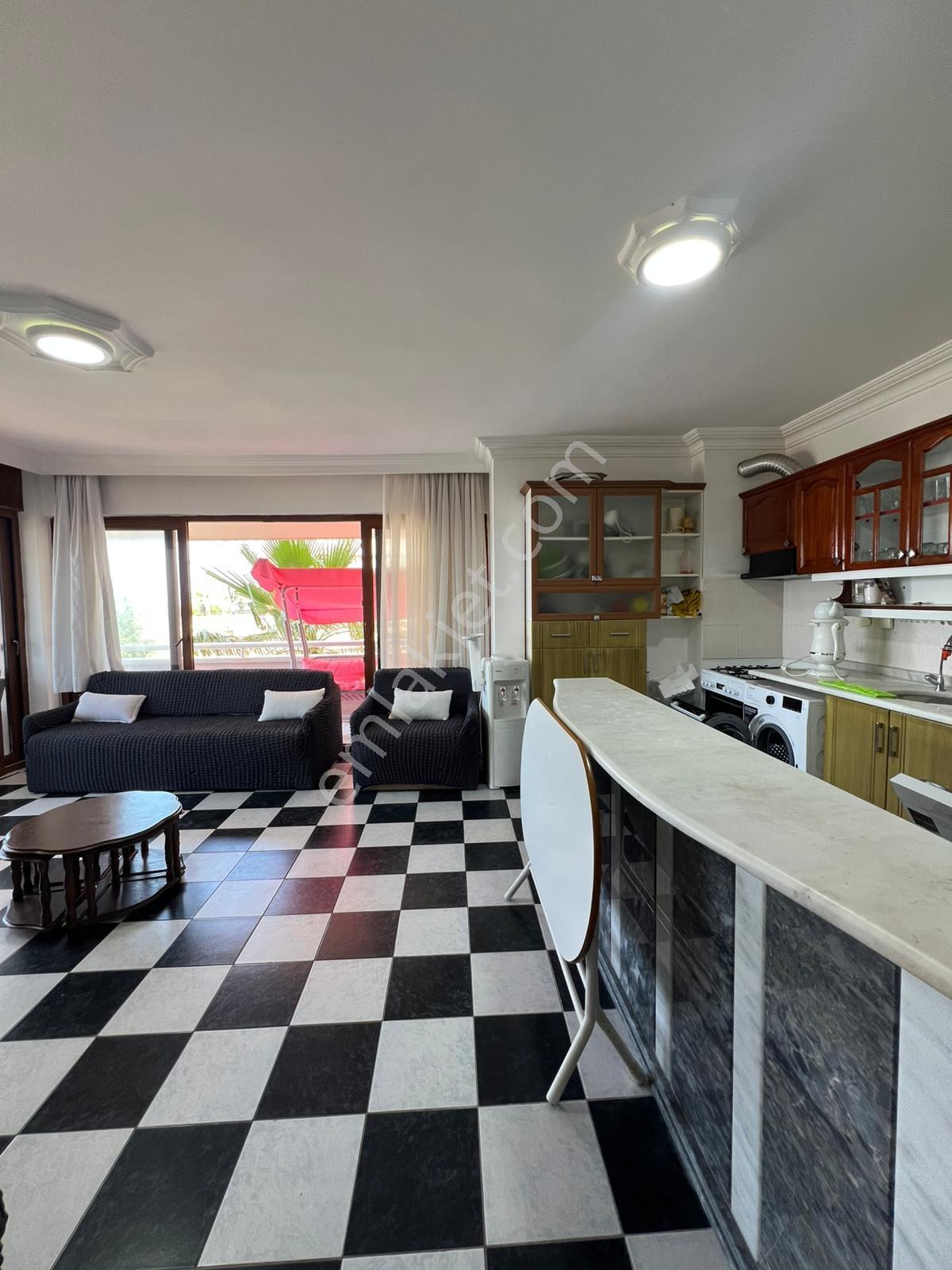 Ewax Property'den Mahmutlarda Denize Sıfır Deniz Manzaralı Daire - Görsel 19