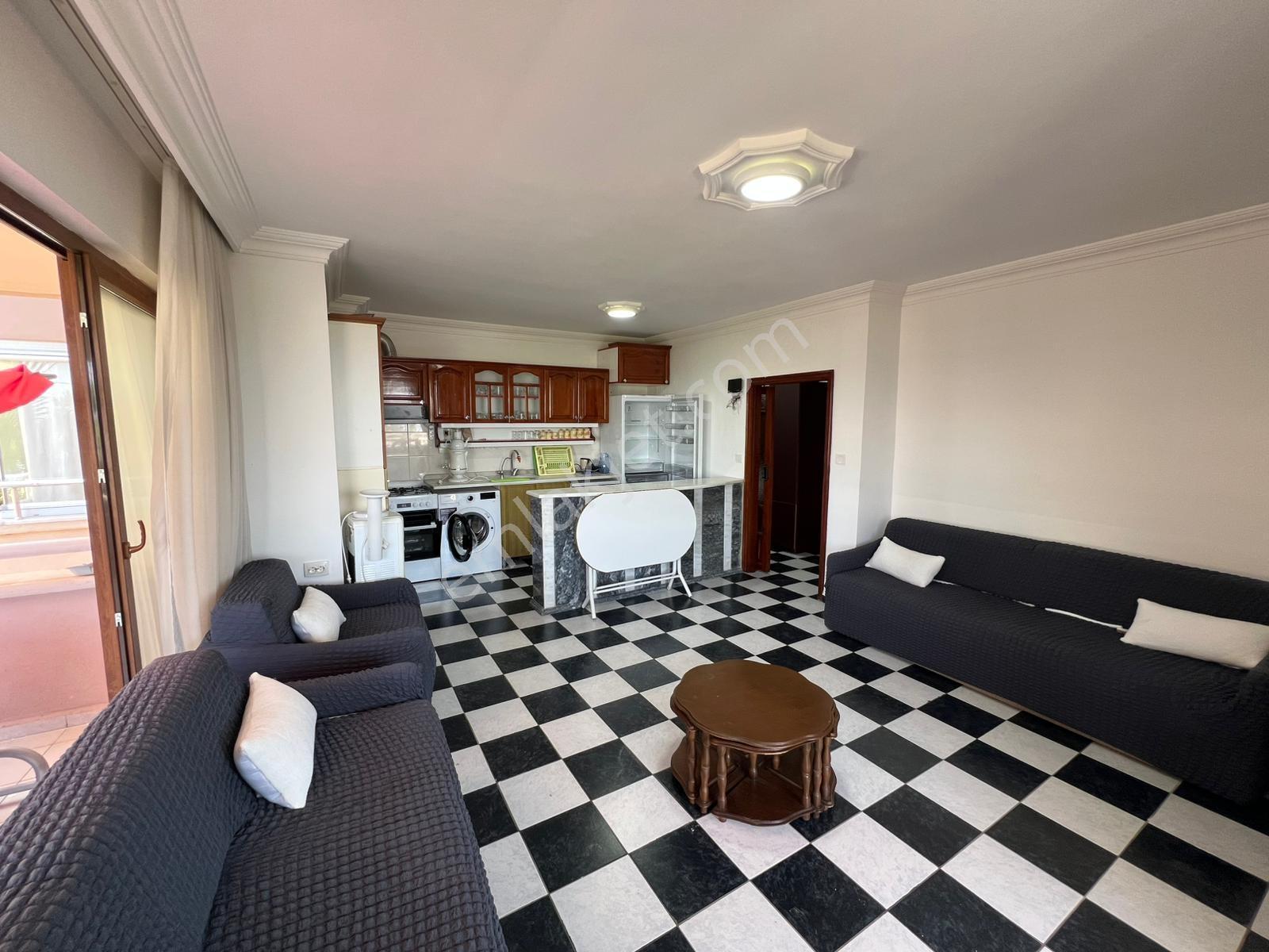 Ewax Property'den Mahmutlarda Denize Sıfır Deniz Manzaralı Daire - Görsel 18