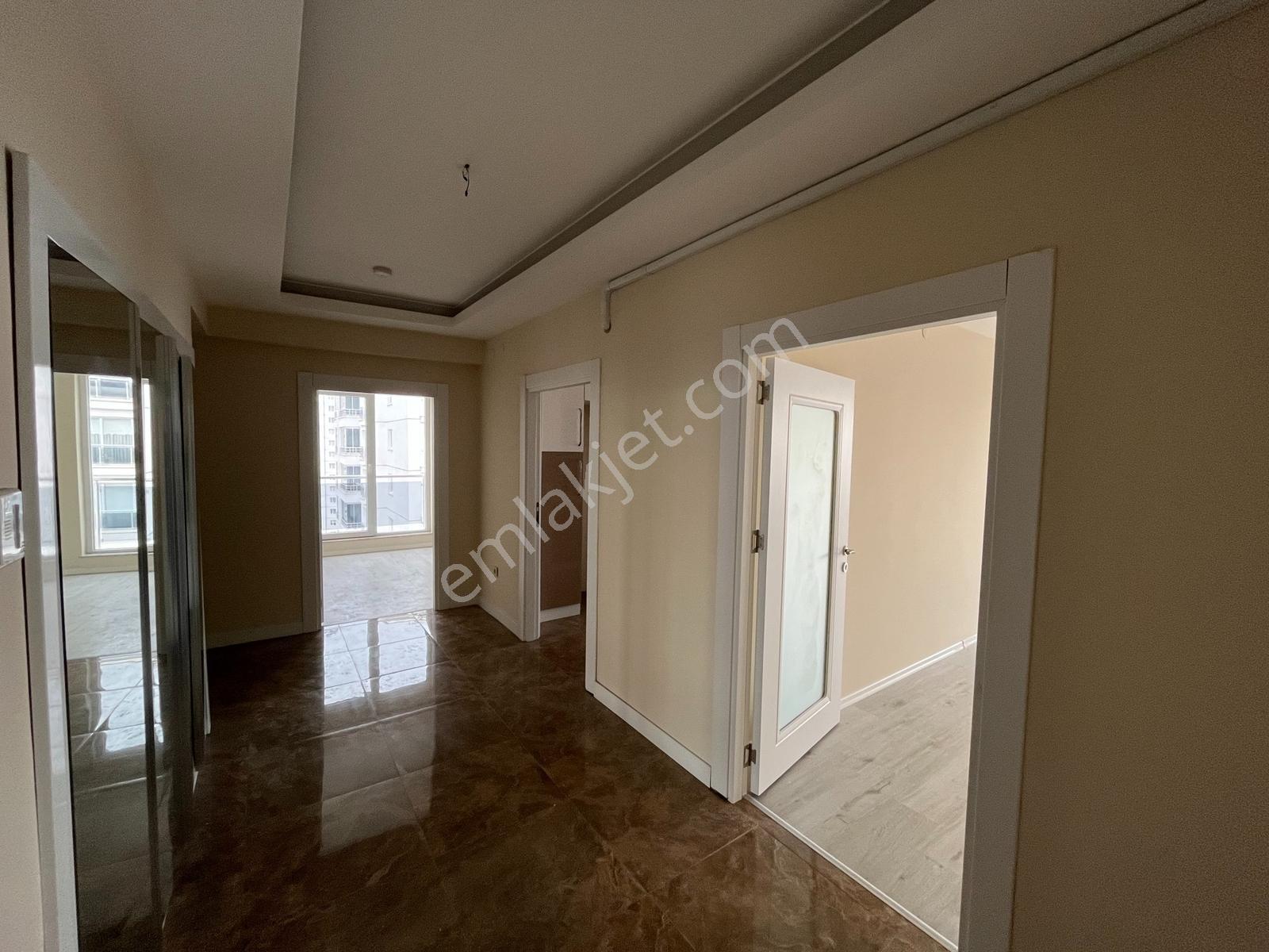 Rw Taka | Kaşüstü Mahallesinde Kiralık 4+1 Daire - Görsel 10