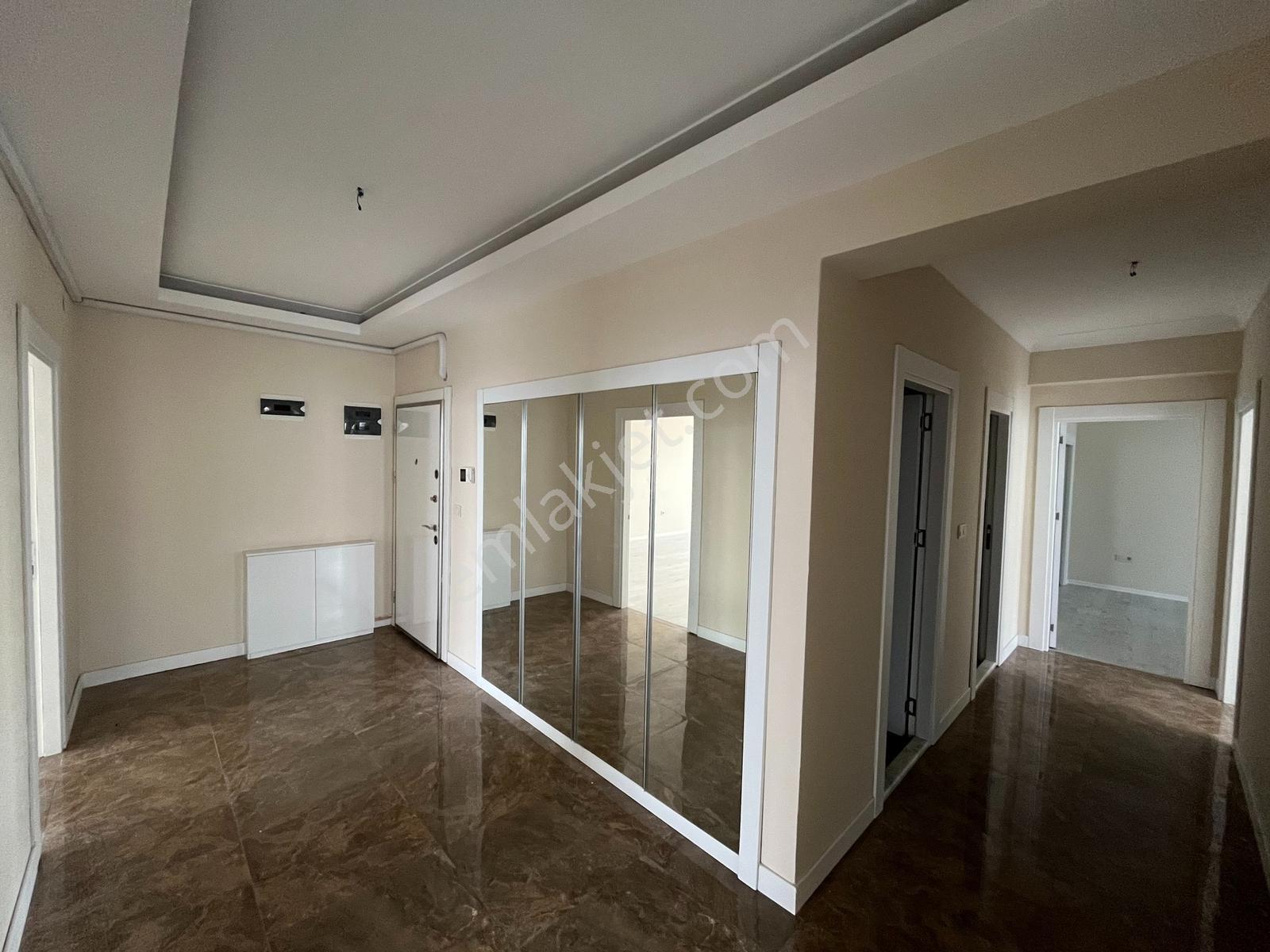 Rw Taka | Kaşüstü Mahallesinde Kiralık 4+1 Daire - Görsel 27