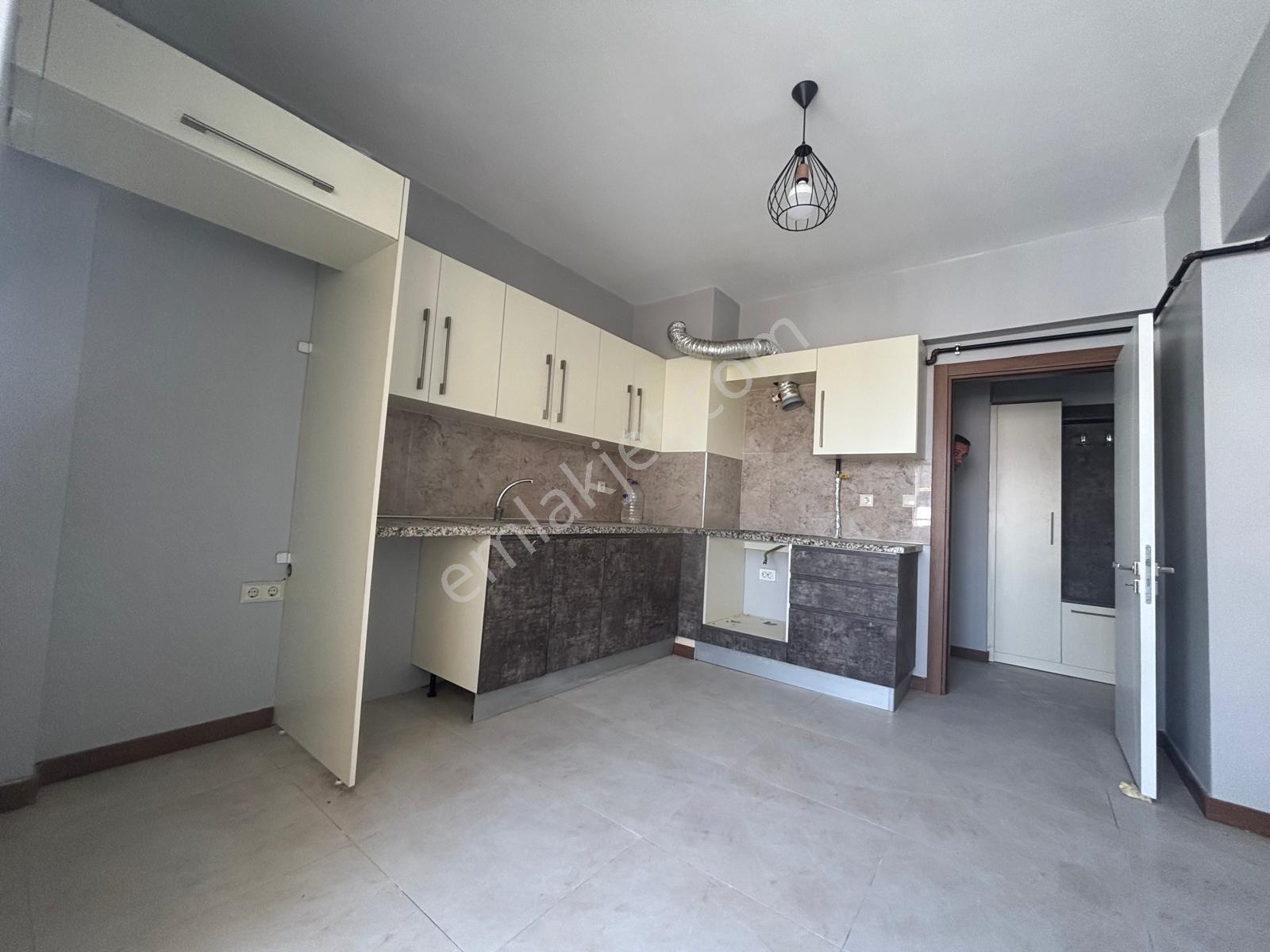Turpa Lotus'tan Fortuna Sitesi'nde 3+1 Teraslı Satılık Daire - Görsel 15