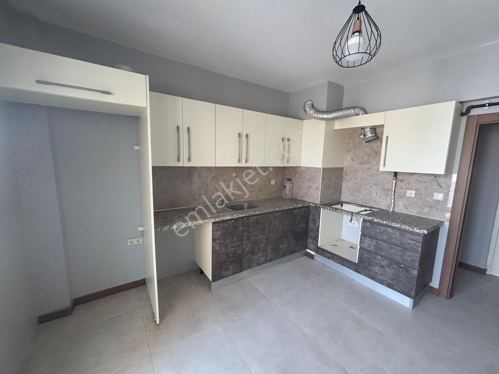 Turpa Lotus'tan Fortuna Sitesi'nde 3+1 Teraslı Satılık Daire - Görsel 2