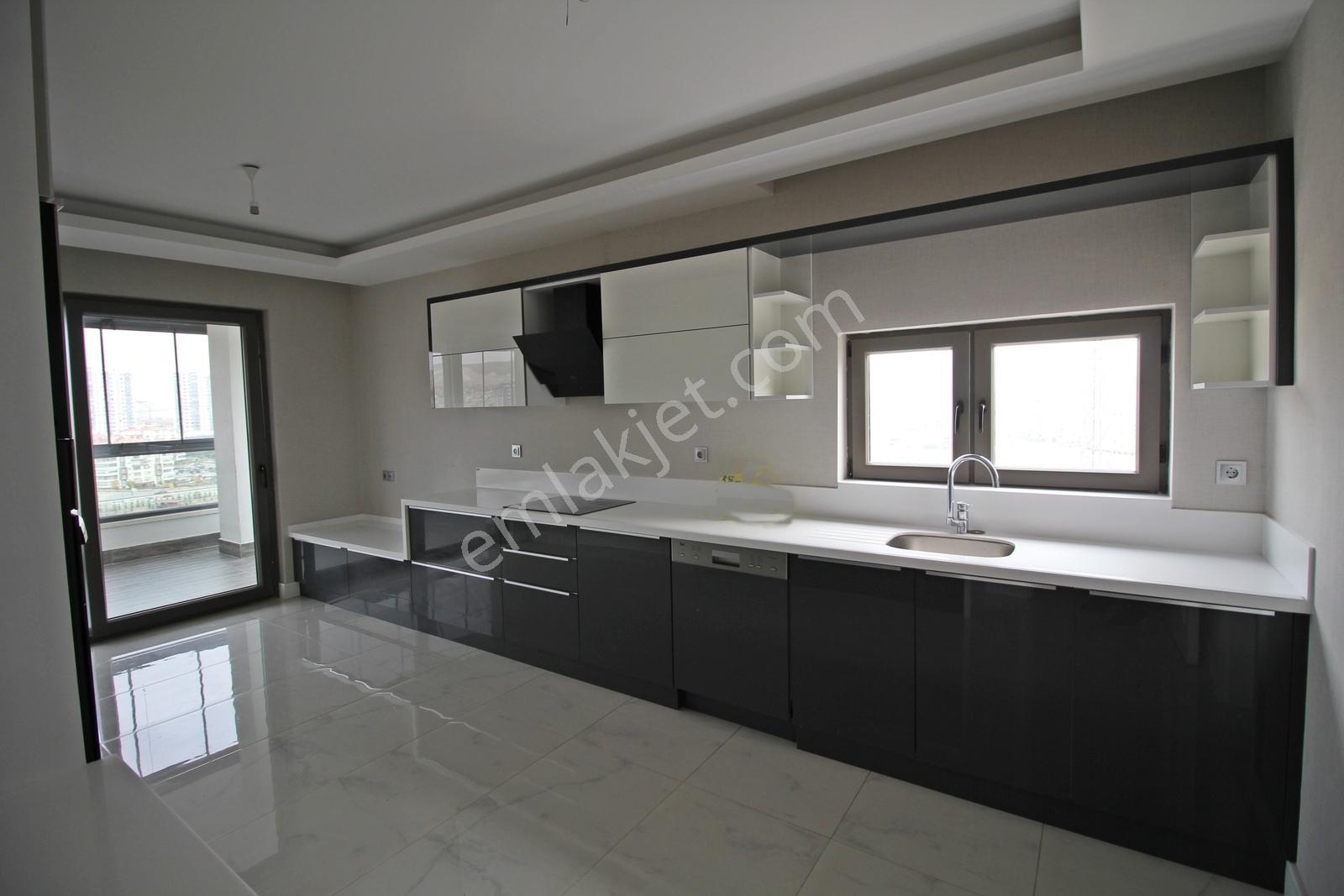 Bağlıca Kiralık Merkezi Lokasyonda Yerden Isıtmalı 4+1 Daire