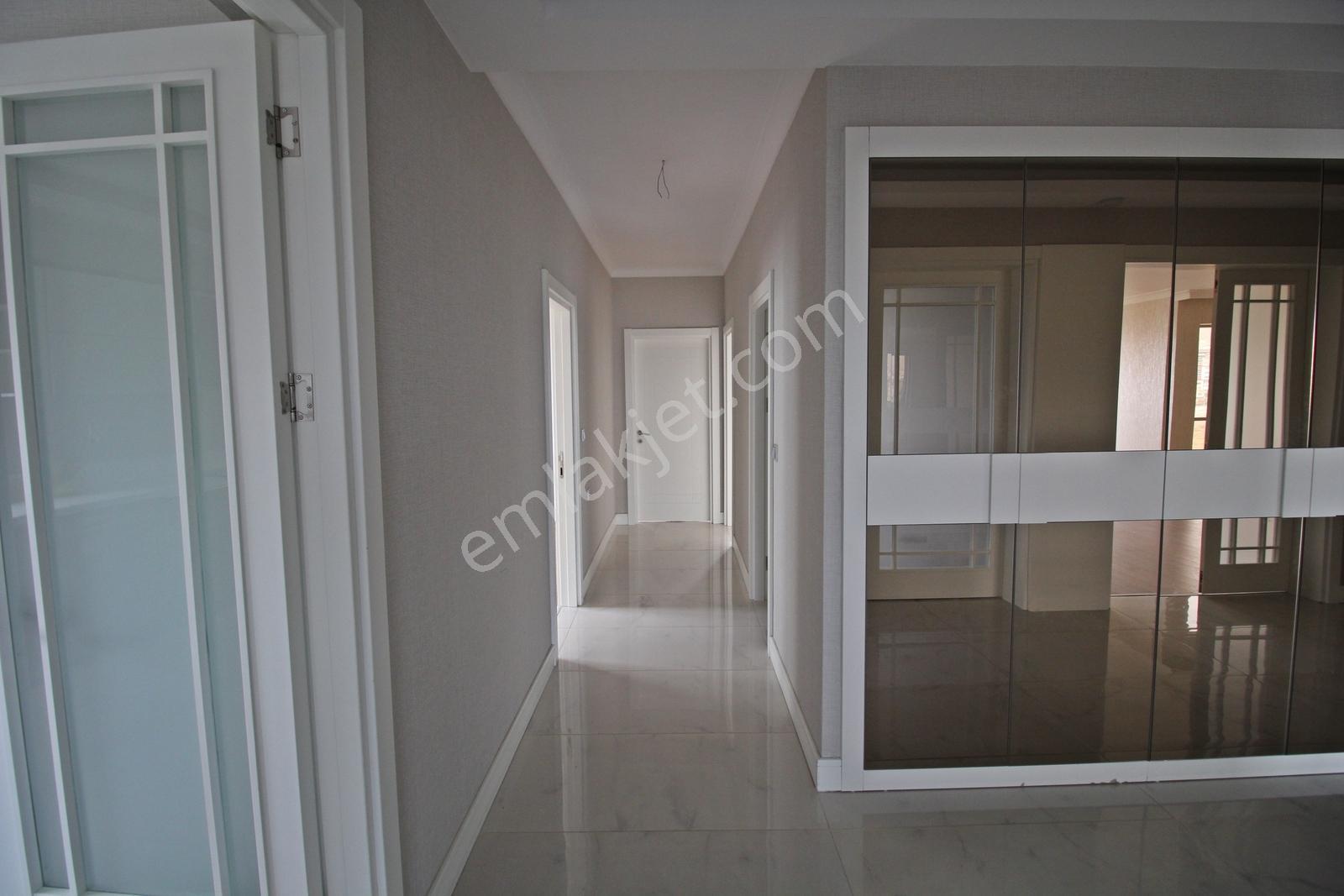 Bağlıca Kiralık Merkezi Lokasyonda Yerden Isıtmalı 4+1 Daire - Görsel 2