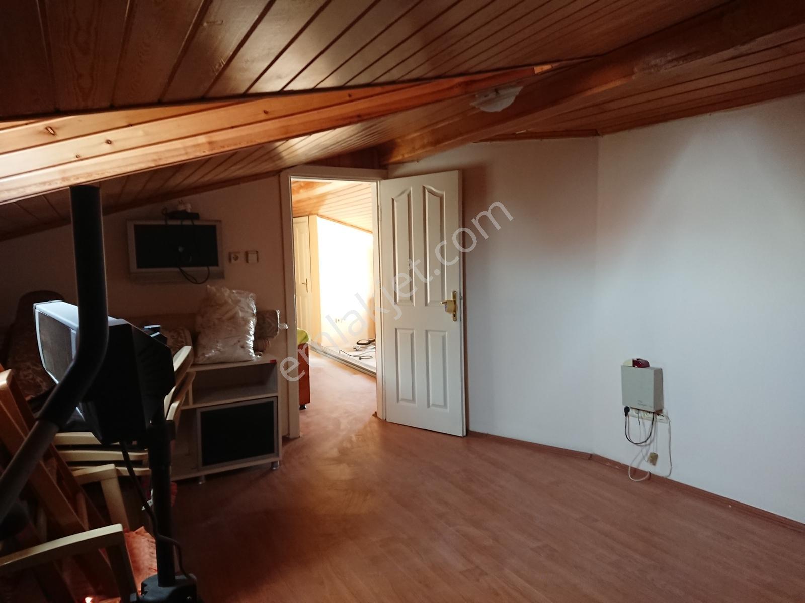 Kocamustafaşa Ali Fakih 240mk 6+1 Çatı Dubleksi 75.000tl - Görsel 17