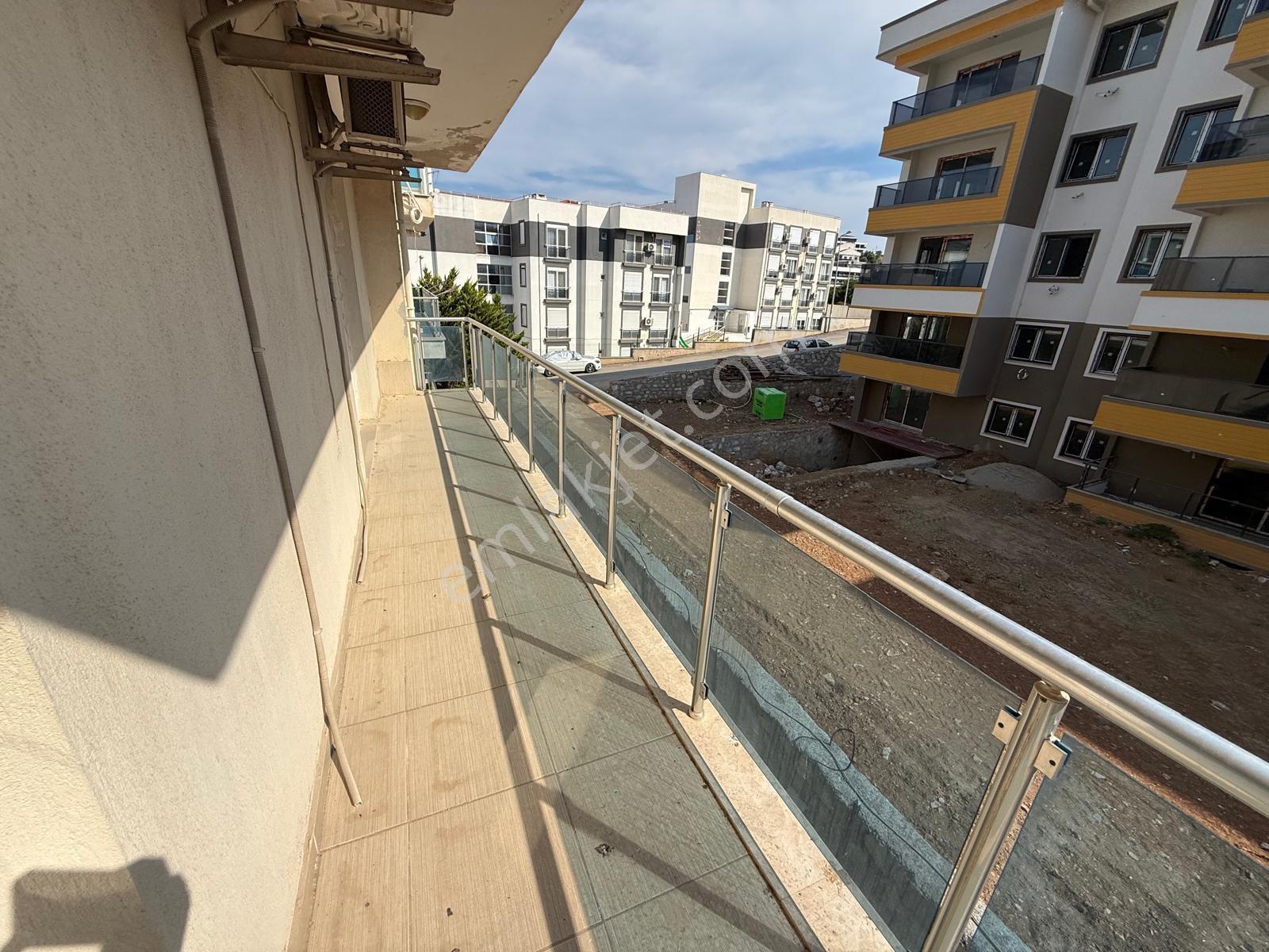 Kuşadası Merkeze Yakın 3+1 Deniz Manzaralı Satılık Ferah Daire - Görsel 29