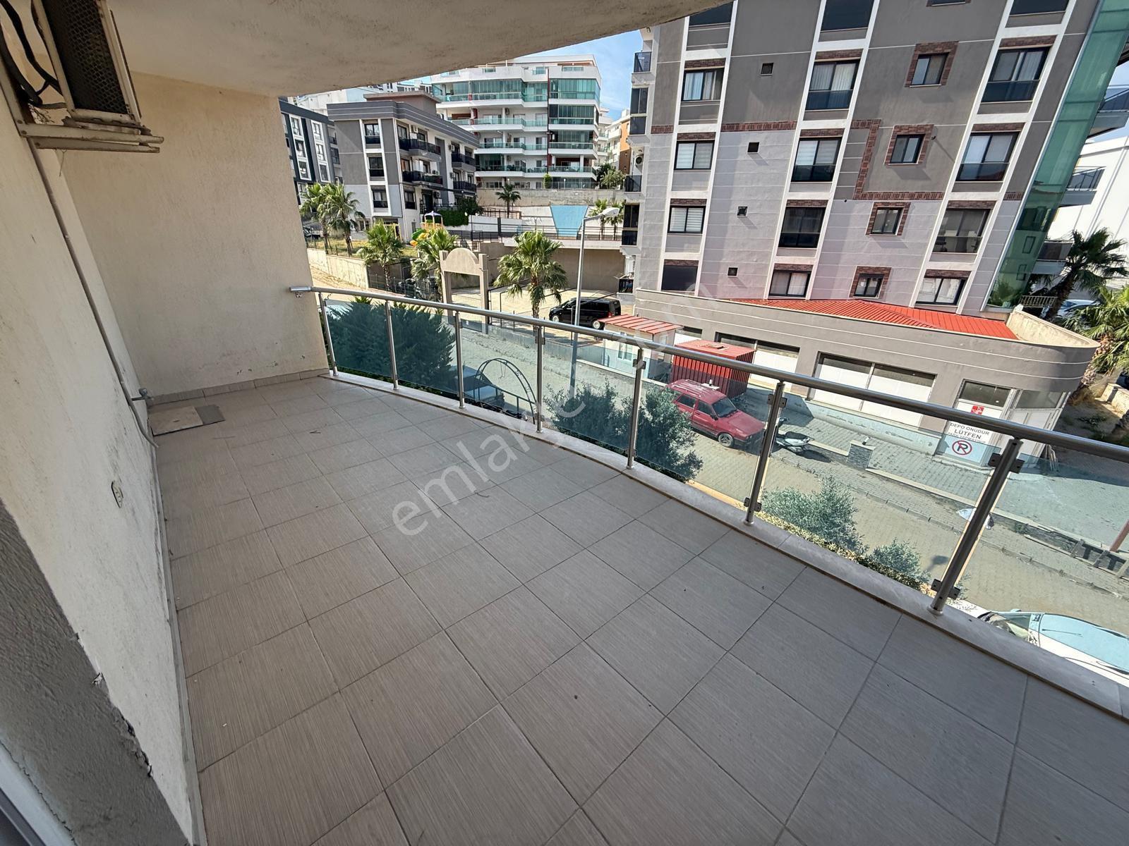 Kuşadası Merkeze Yakın 3+1 Deniz Manzaralı Satılık Ferah Daire - Görsel 27