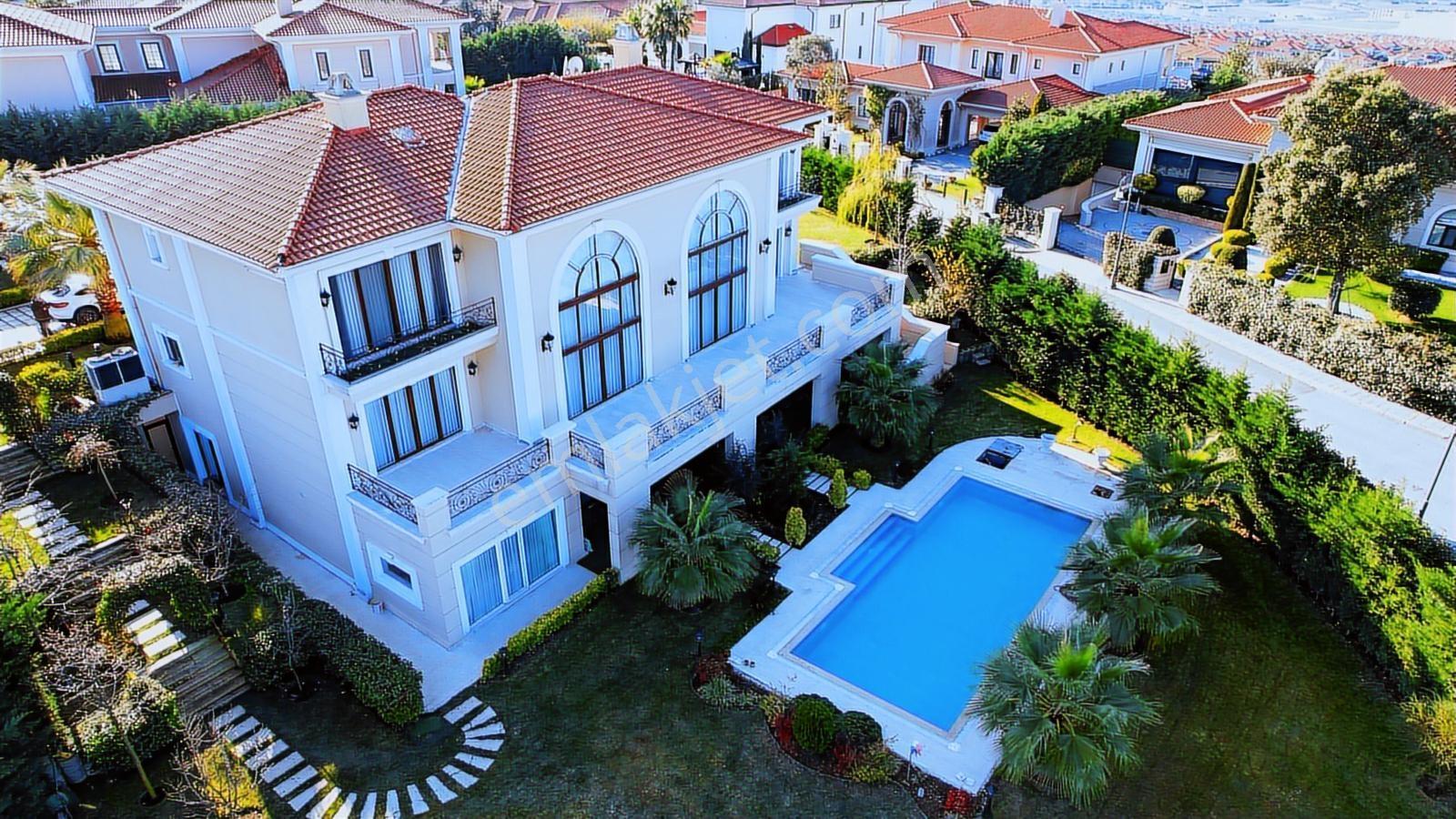 Pelikan Hill Lüks Dekorasyonlu 6+2 Emsalsiz Villa - Görsel 31