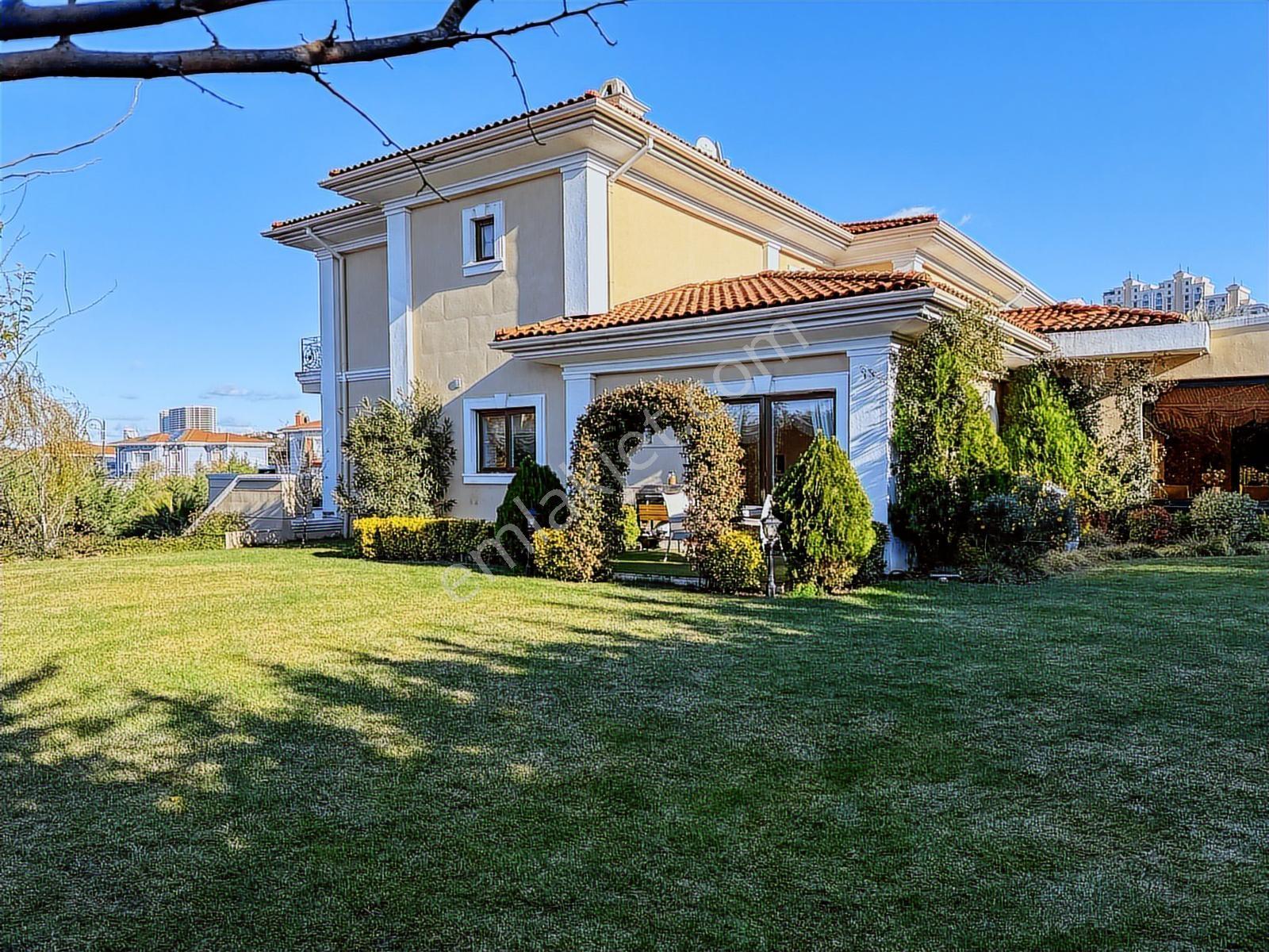 Pelikan Hill Lüks Dekorasyonlu 6+2 Emsalsiz Villa - Görsel 17