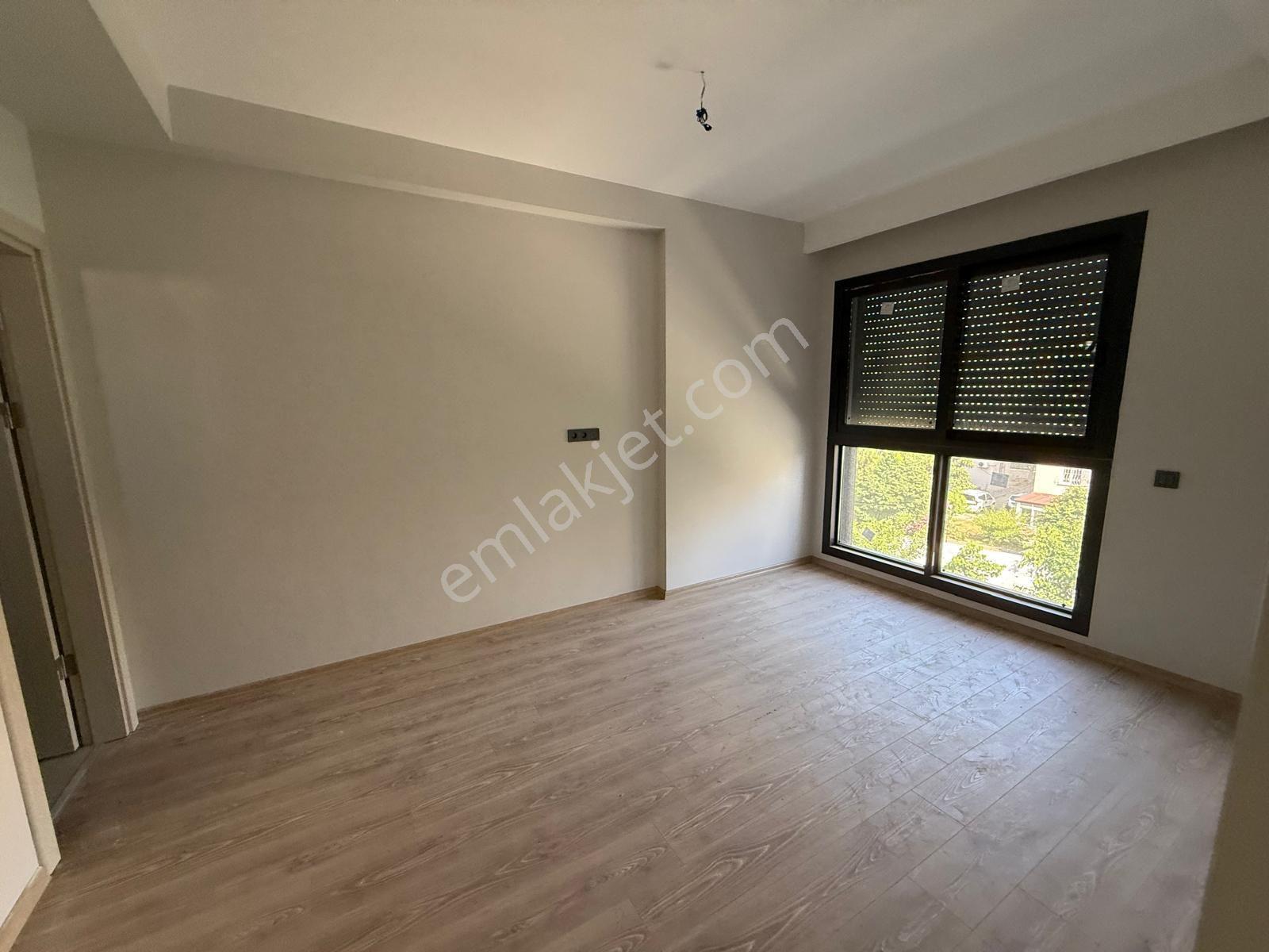 Kuşadası Eski Salı Pazarı Mevki 3+1 Tek Blok Sıfır Yapı Satılık Daire - Görsel 7