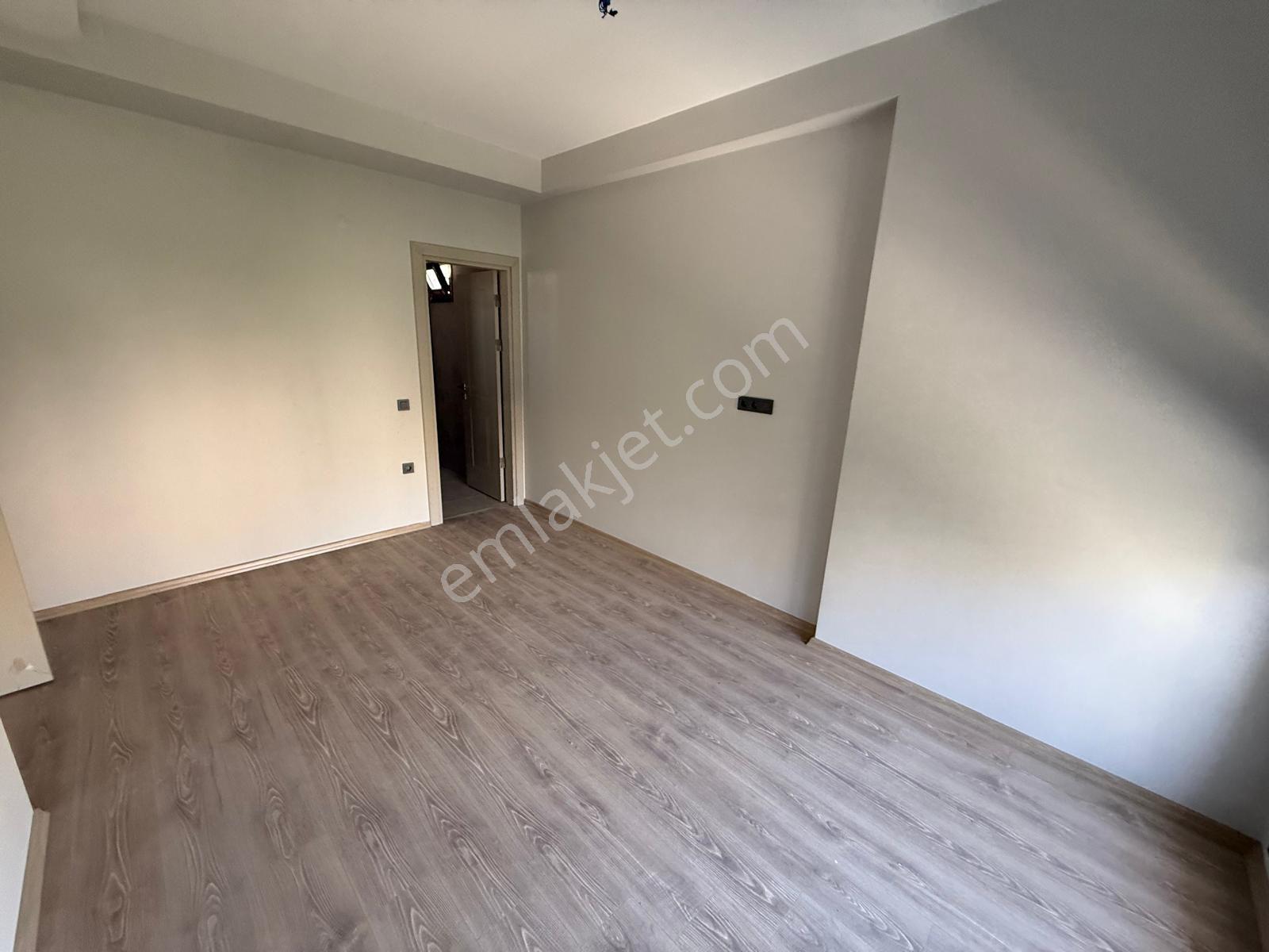 Kuşadası Eski Salı Pazarı Mevki 3+1 Tek Blok Sıfır Yapı Satılık Daire - Görsel 6