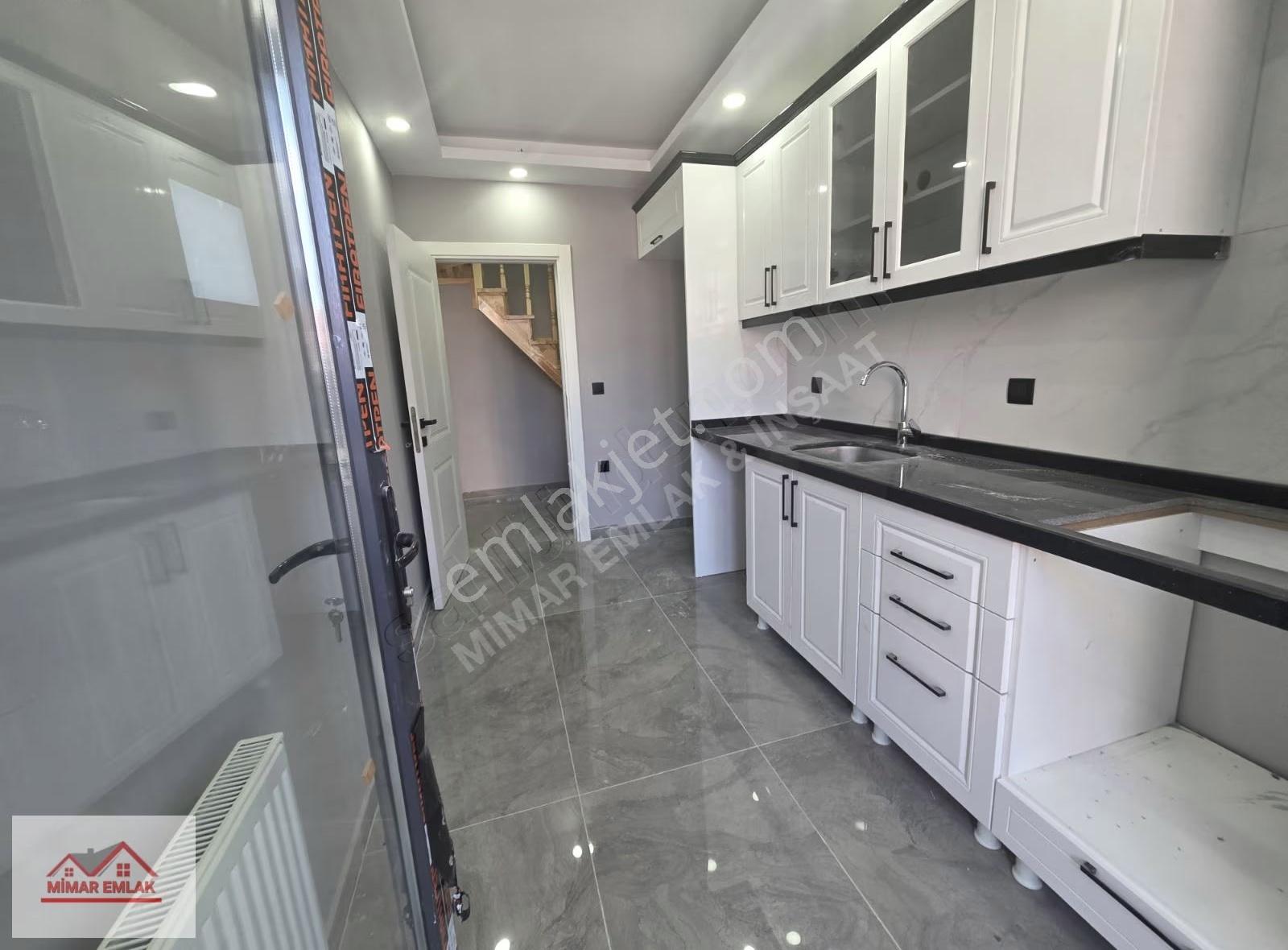 Mimar Emlak'tan Satılık 3+3 Çatısı Yüksek 200m² Dubleks - Görsel 19