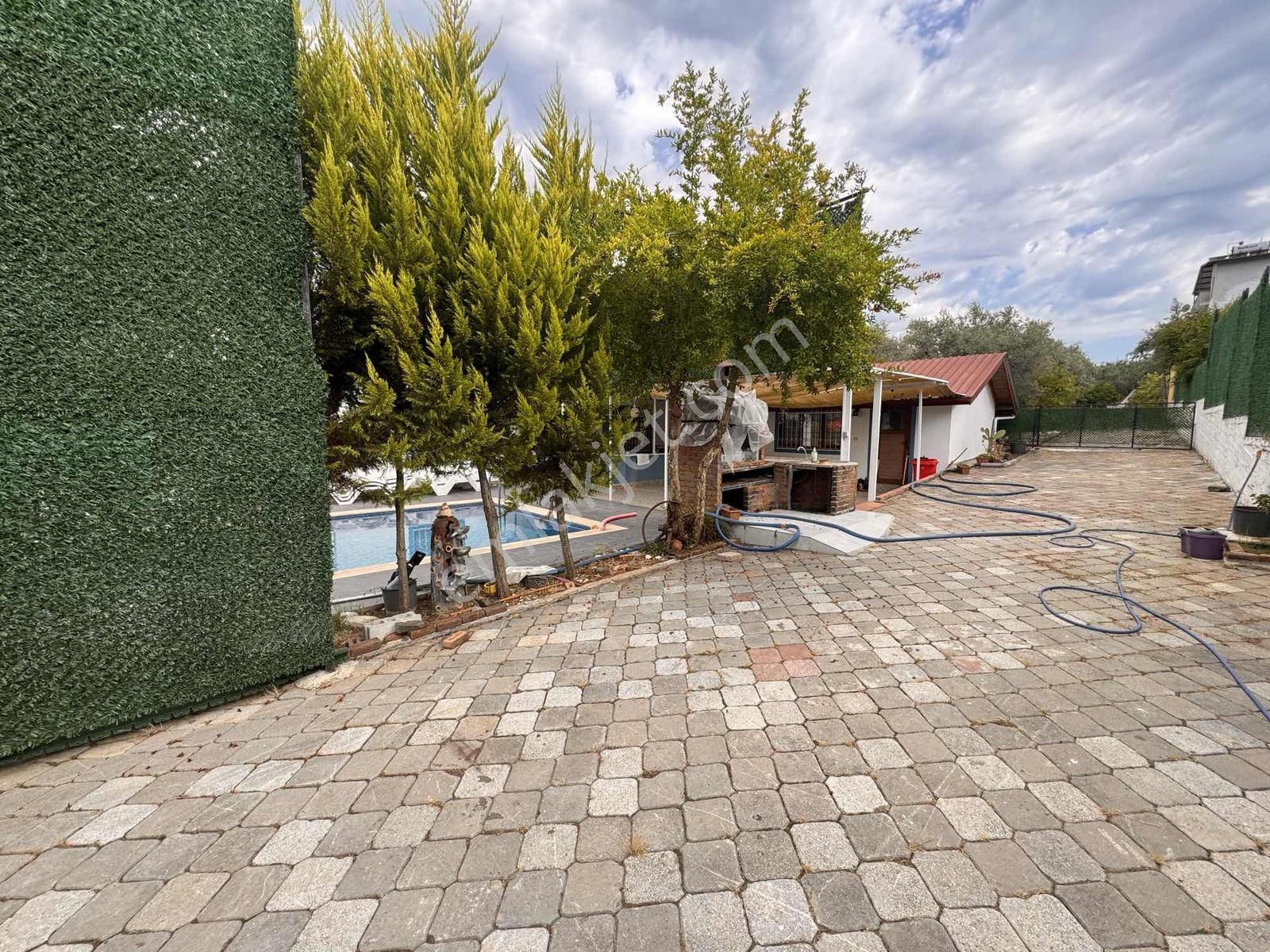 Yanıklarda Satılık 4+1 Villa - Görsel 10