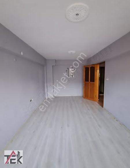 Çaymahalesi Merkezde Doğalgazlı 2+1 Kiralık - Görsel 6