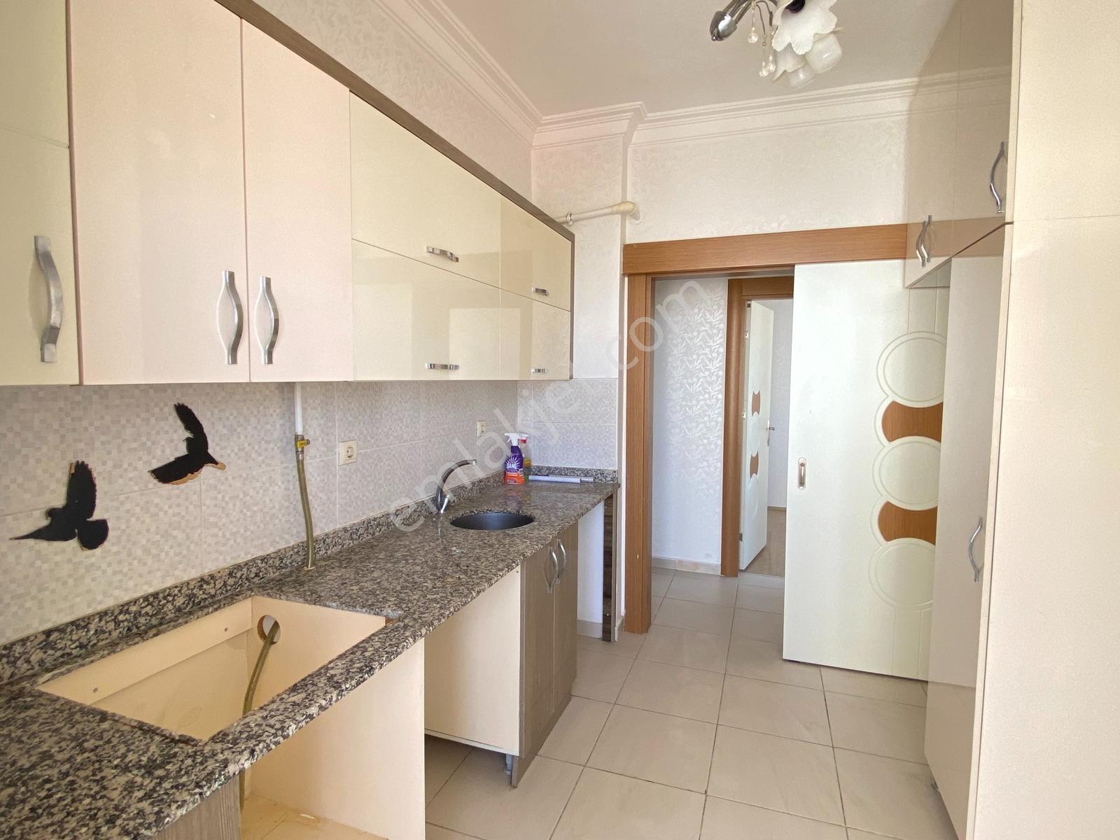 Akkent Merkezde Kiralık Bakımlı Ferah Kulanışlı Daire Toprak Eml - Görsel 14