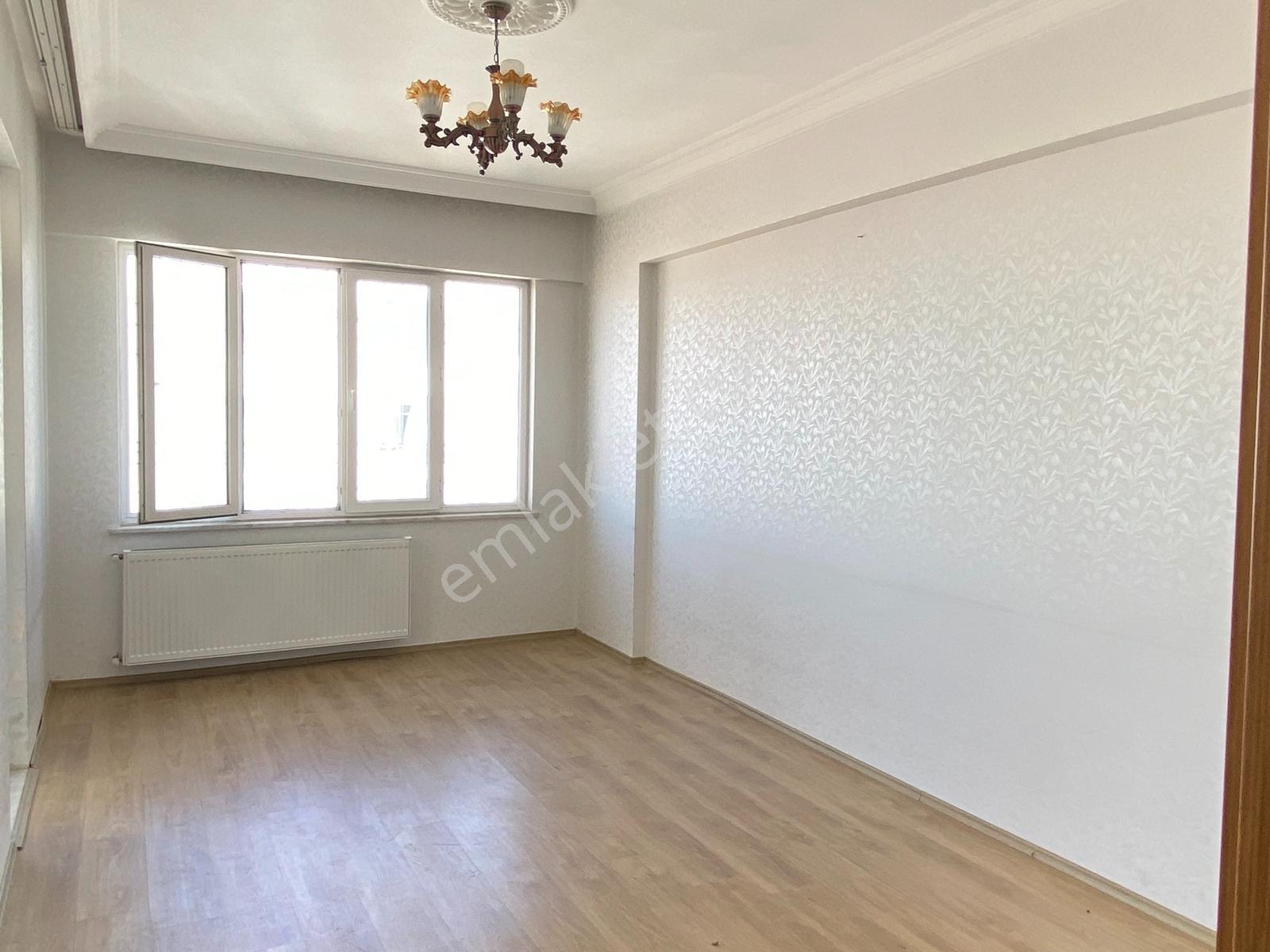 Akkent Merkezde Kiralık Bakımlı Ferah Kulanışlı Daire Toprak Eml - Görsel 33