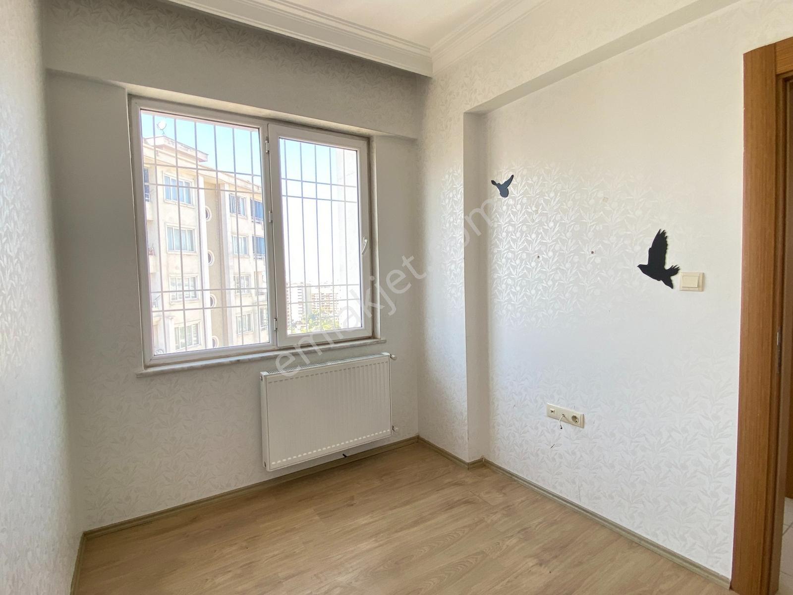 Akkent Merkezde Kiralık Bakımlı Ferah Kulanışlı Daire Toprak Eml - Görsel 8