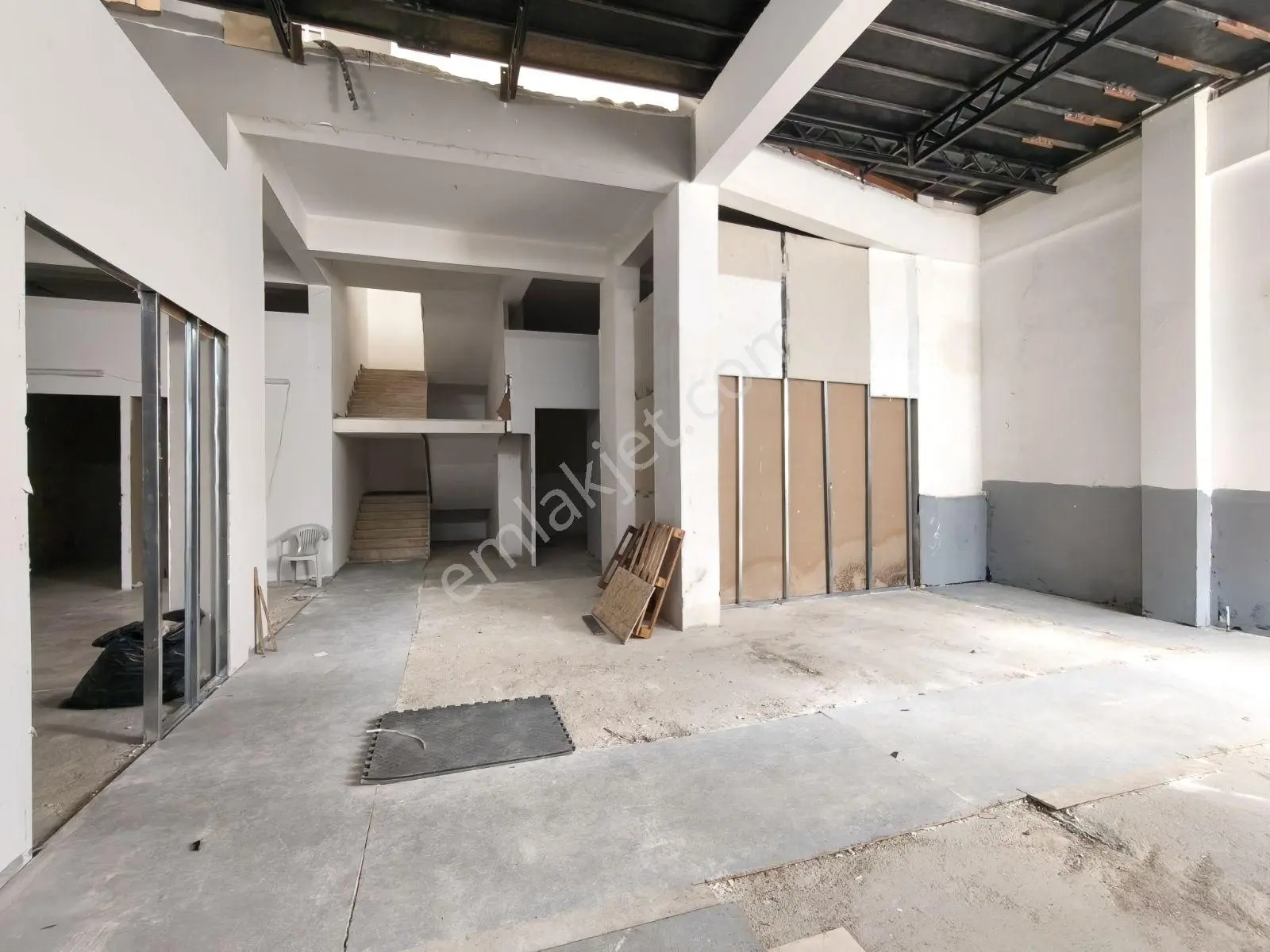 Emaks'tan/durali Alıç Mah.yeni Binada/asma Katlı/ 350 M2 Dükkan - Görsel 33