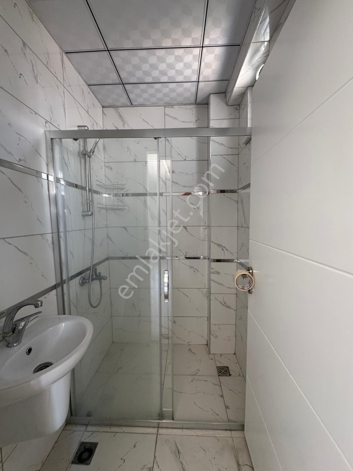 Mentis Gayrimenkul'den Giyinme Odalı Ara Kat Kiralık 3+1 Daire - Görsel 2
