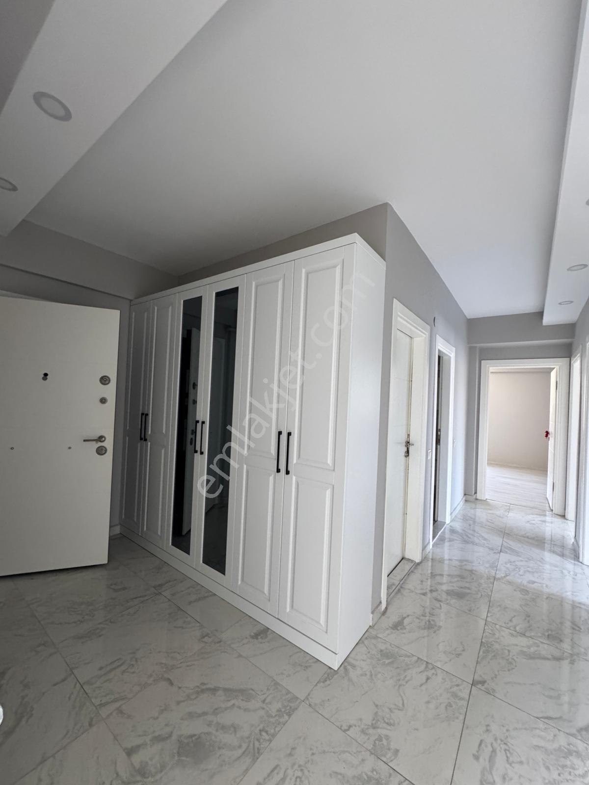 Mentis Gayrimenkul'den Giyinme Odalı Ara Kat Kiralık 3+1 Daire - Görsel 30