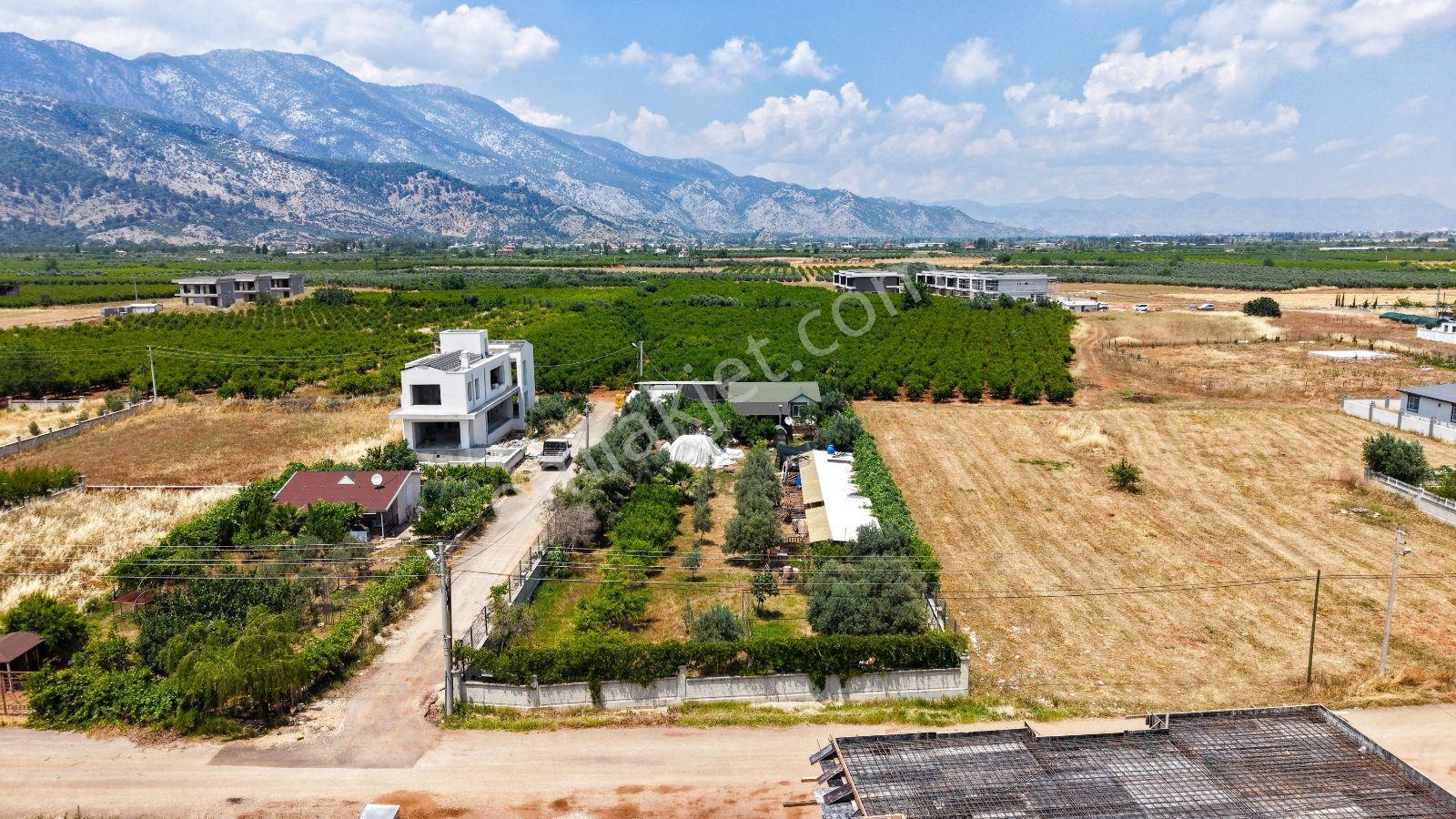 Döşemealtı Villa Bölgesinde Satılık Arsa