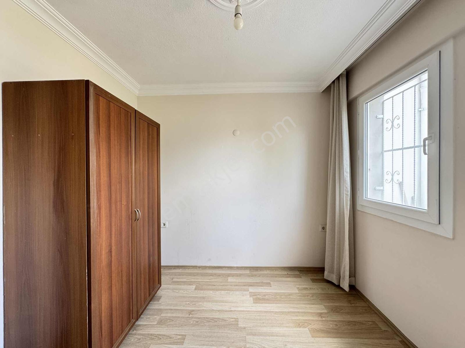 Foça Mah Kiralık Eşyasız 2+1 Köşe Daire - Görsel 9
