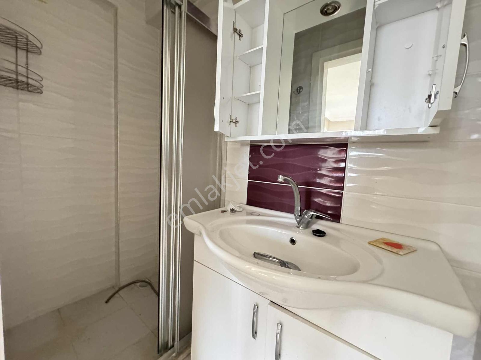 Foça Mah Kiralık Eşyasız 2+1 Köşe Daire - Görsel 8