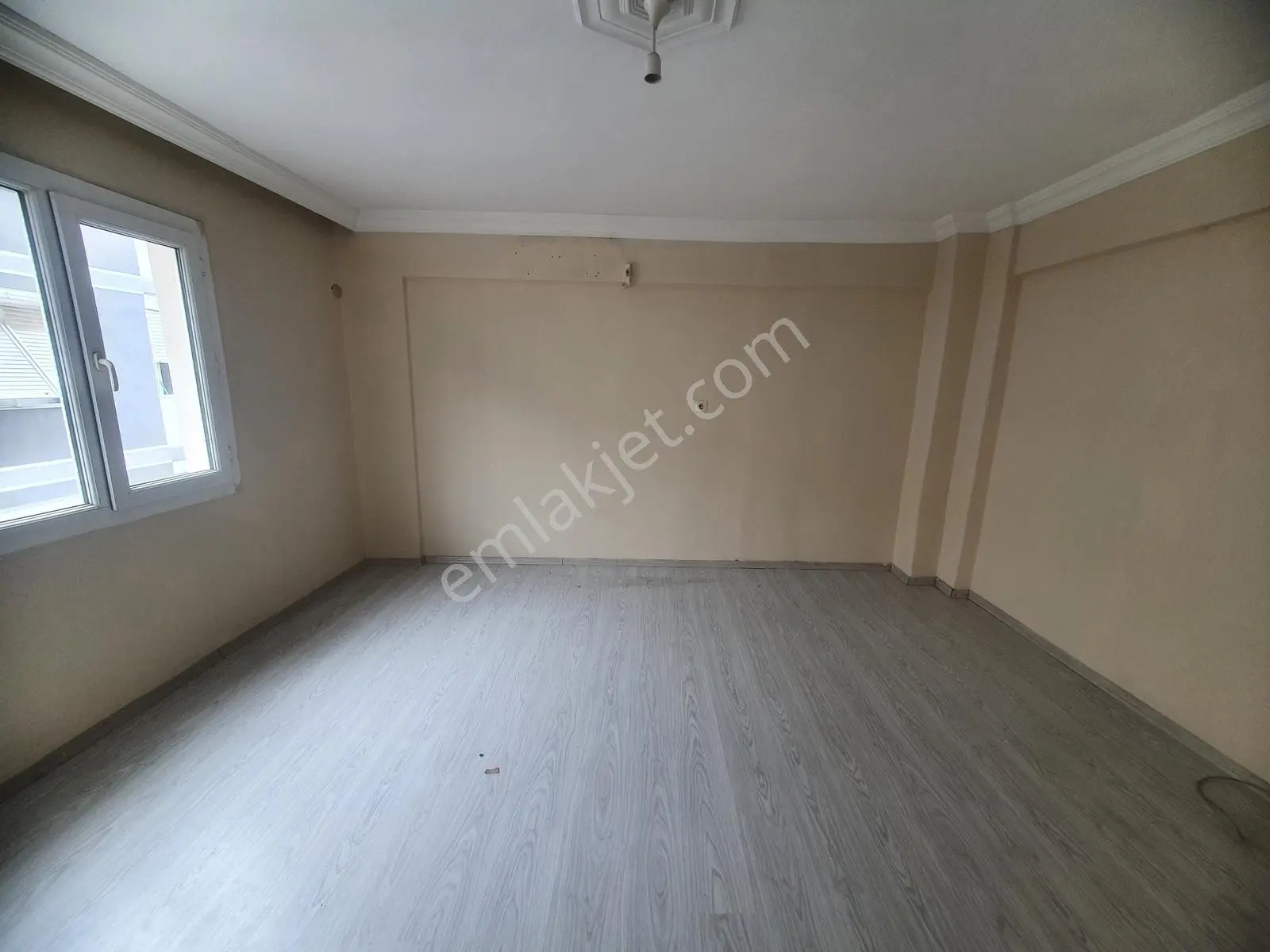 İzmirpark Avm Yanı Üçyol Metro Yakını Doğalgazlı 2+1 Kiralık - Görsel 3