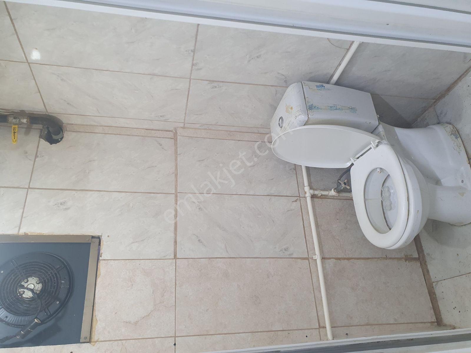 Eyüpsultan İslambey Caddesinde Kiralık 35 M2 Dükkan - Görsel 2