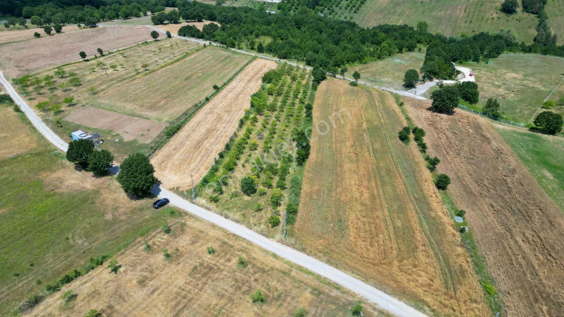 Uzmanlar'dan Çamdibi Çiftlik Mevkii 3704 M2 %5 İmarlı Satılık Tarla - Görsel 3