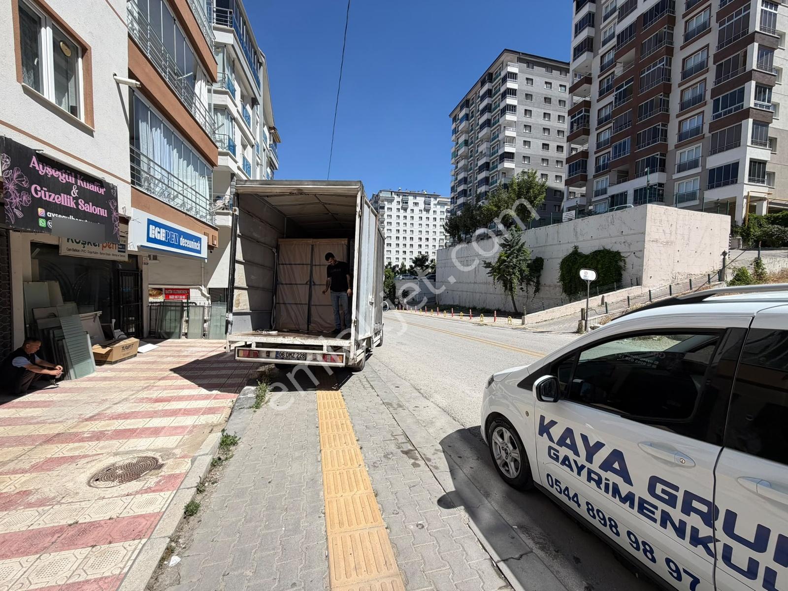 Kaya Grup'tan Cadde Güzargahı Her Türlü Takasa Açık Dükkan - Görsel 17
