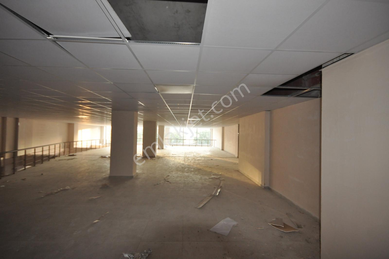 Cb Acar'dan Diyarbakır Yolunda 1000m² 3 Katlı Dükkan - Görsel 13