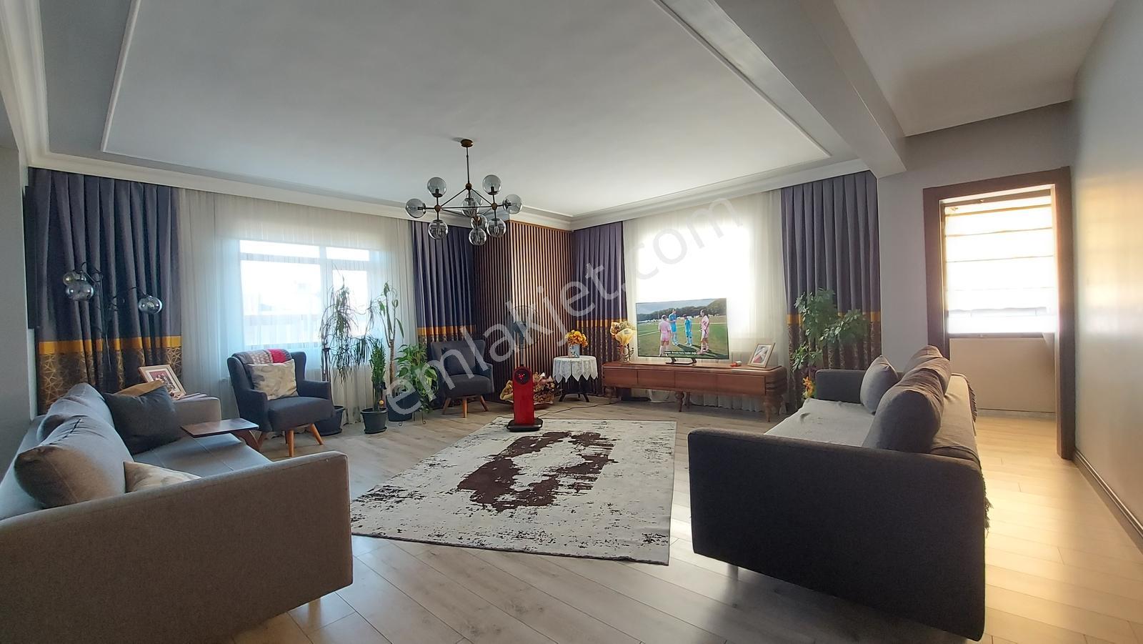 Derince Merkezi Konum Satılık Geniş 5+2 Asansörlü Daire - Görsel 30