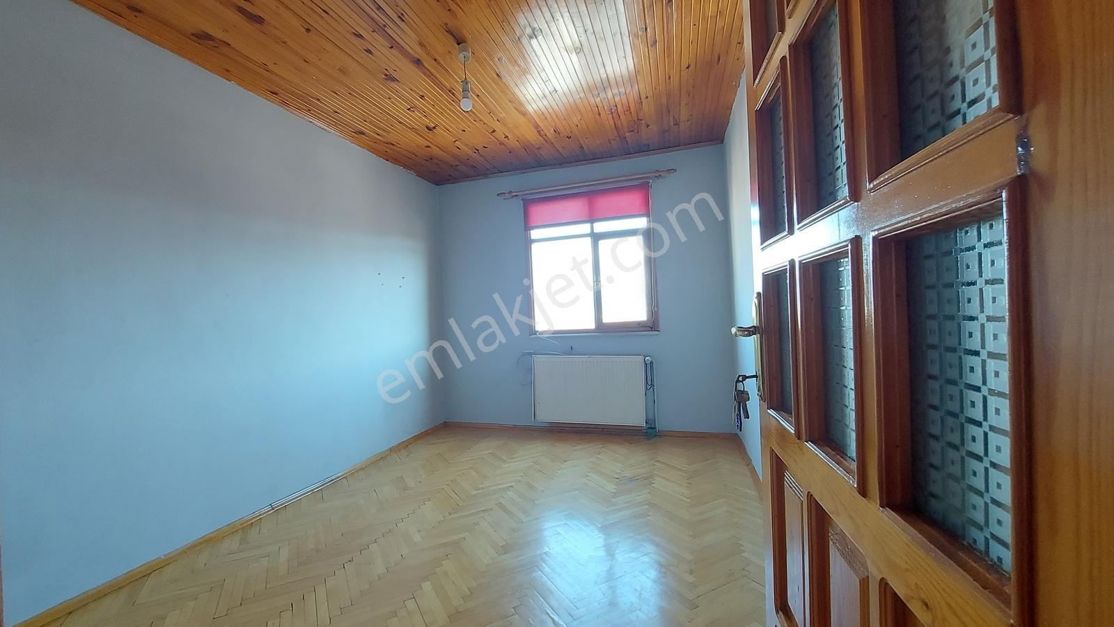 Derince Merkezi Konum Satılık Geniş 5+2 Asansörlü Daire - Görsel 31