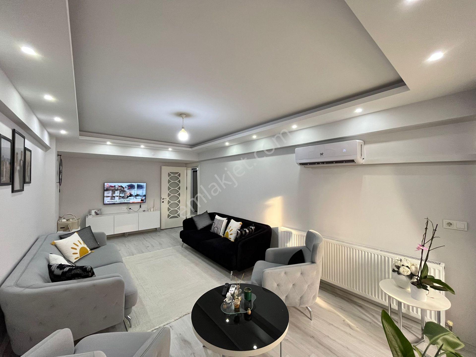 Aydoğdu Mahallesin De 135 M² Satılık Geniş 2+1 Fırsat Daire ! !