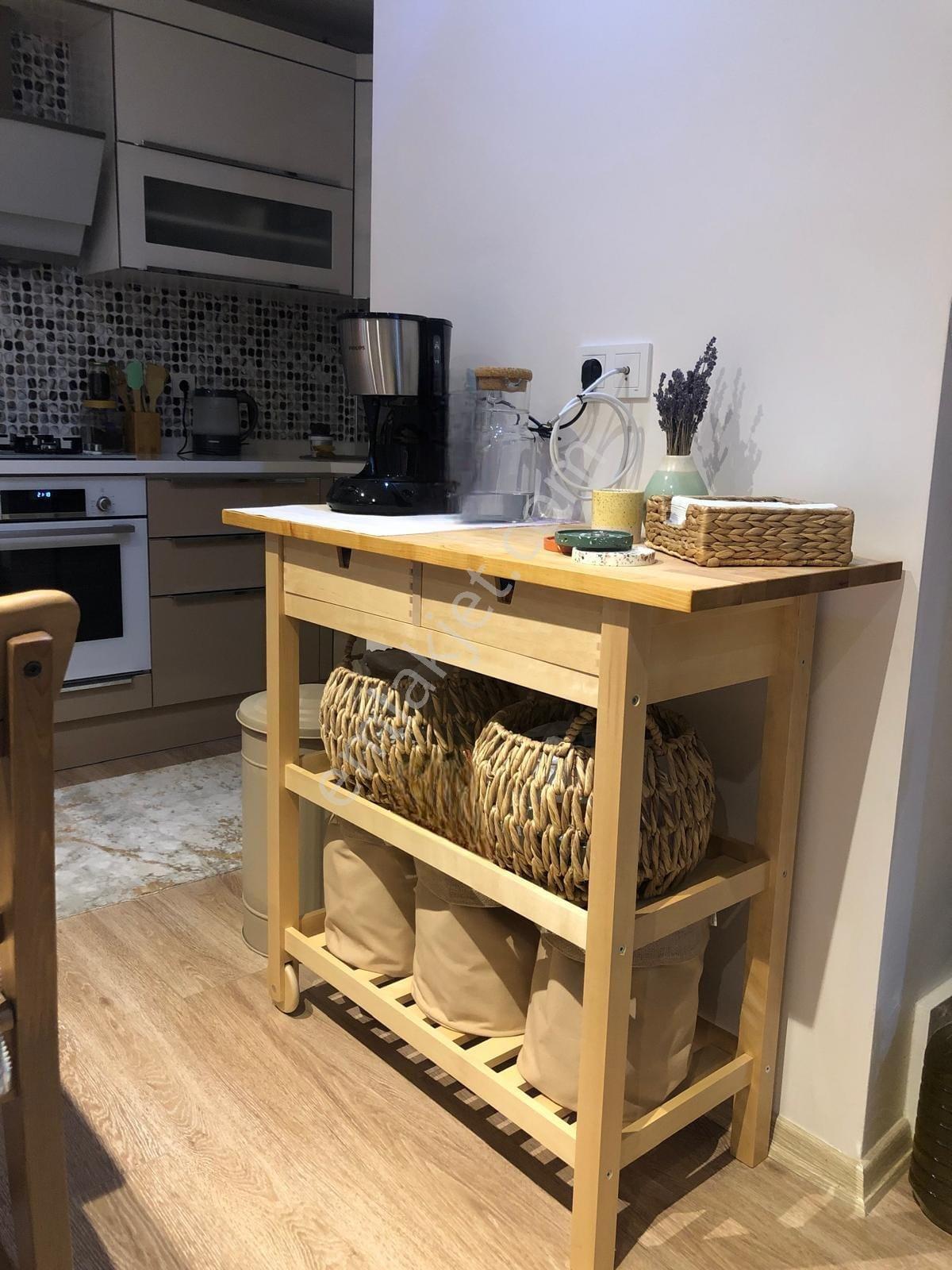 Foça Petra Koyu'nda Denize Yakın, Eşyalı, Satılık 3+1 Lüks Villa - Görsel 10