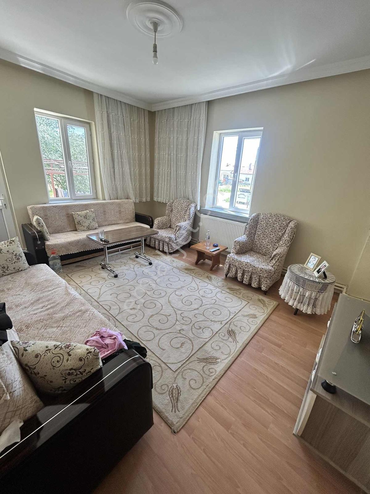 Belediye Arsalarında Satılık 3+1 Müstalik Ev 340m2 Köşe Parsel - Görsel 10