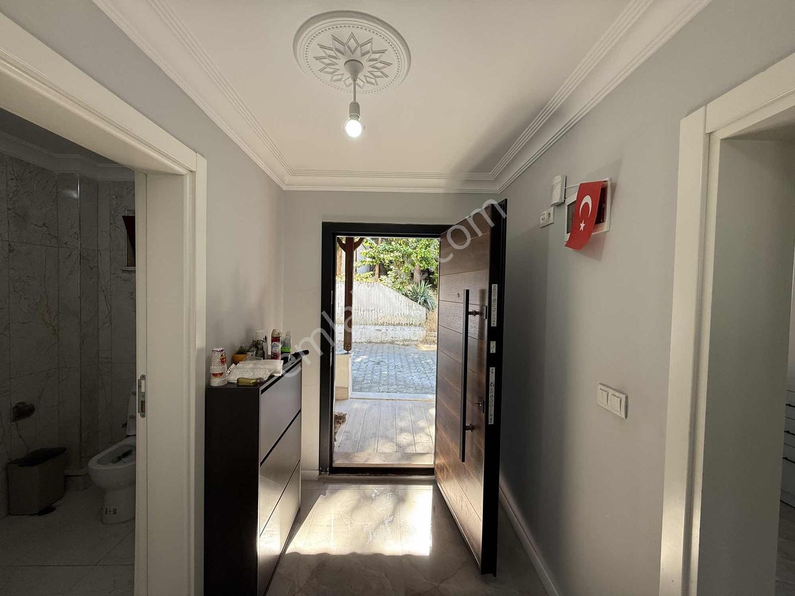 Ayşe Emlak'tan Serdivan Merkez'de Kiralık Manzaral Dubleks Daire - Görsel 6
