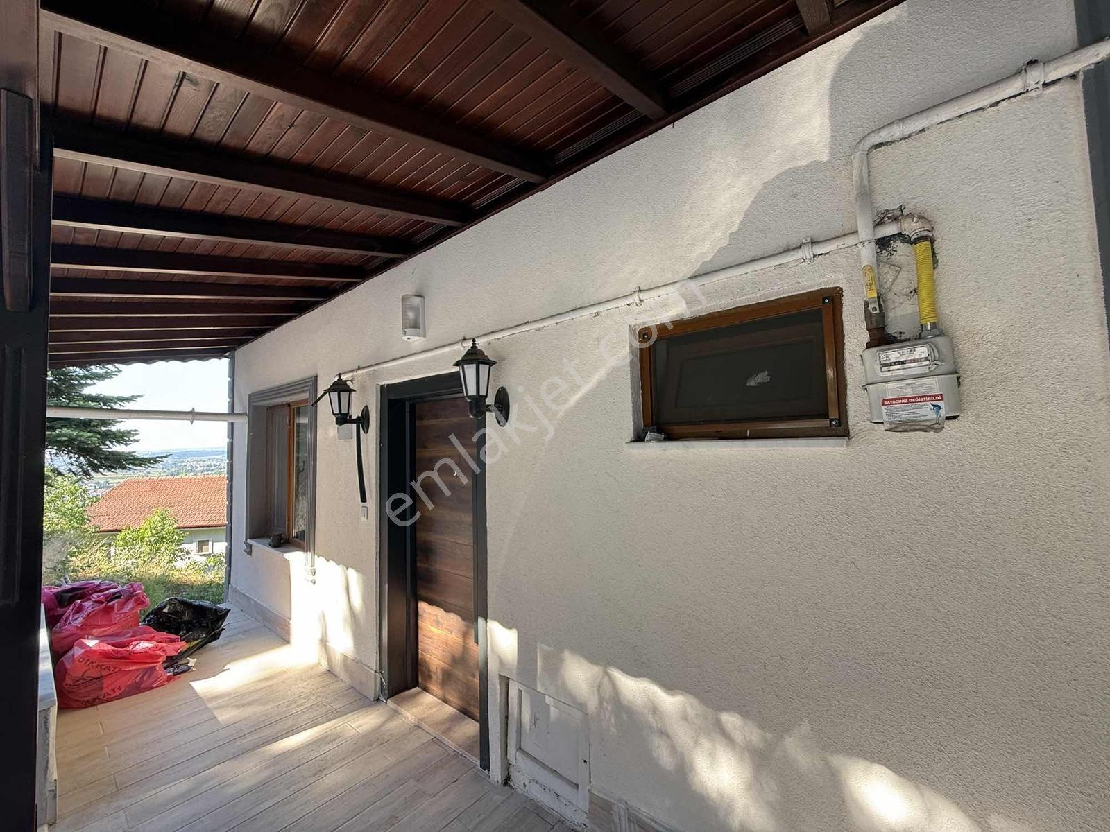 Ayşe Emlak'tan Serdivan Merkez'de Kiralık Manzaral Dubleks Daire - Görsel 13