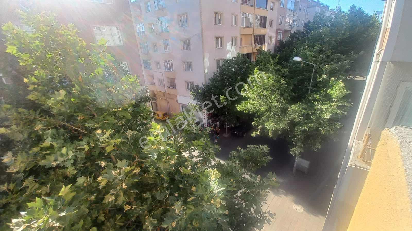 Muhittin Mahallesi 'nde Satılık Acil Satılık Fırsat Daire - Görsel 12