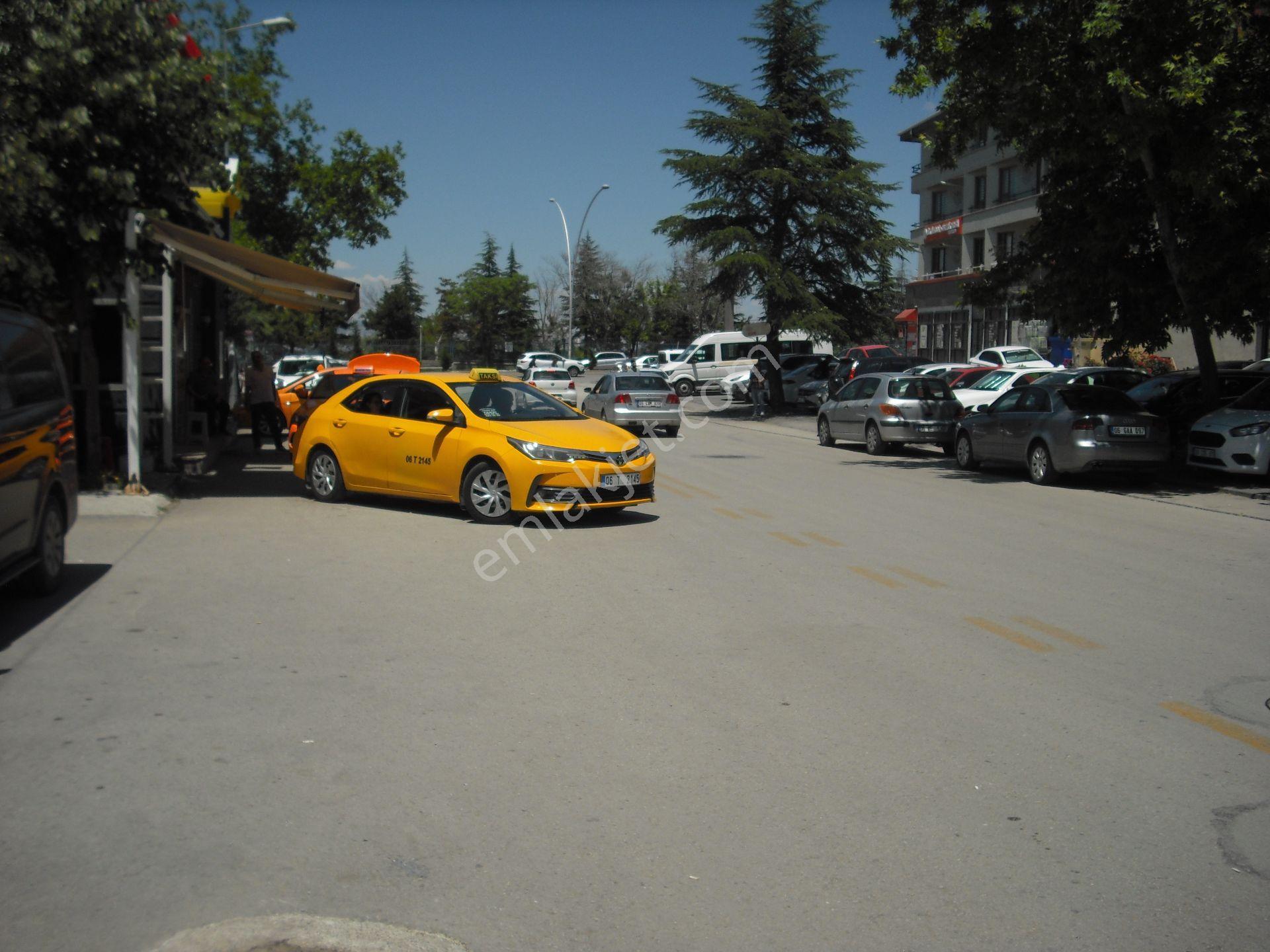 Dikmen Hürriyet Cad. Çetin Emeç Bulvarına Çok Yakın Kot 2 Full Salon Bağımsız - Görsel 25
