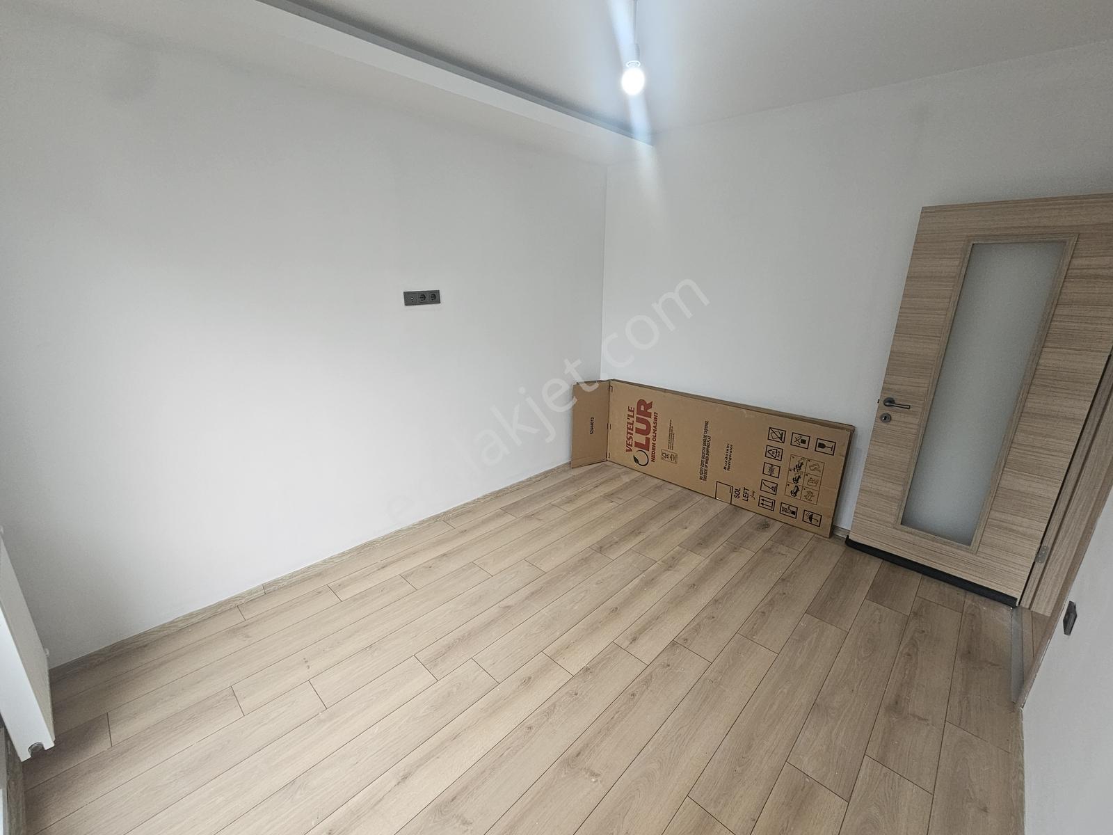 Türkiş'te Harika Konumda Kiralık 1+1 Daire / Ofis - Görsel 22