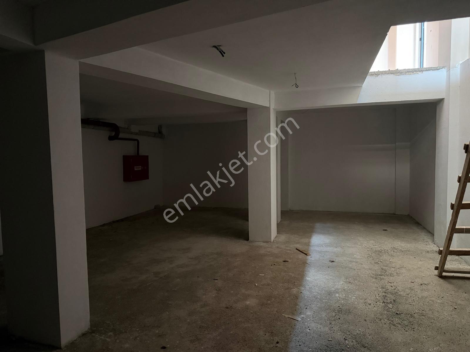 Çankaya Mah,barış Manço Bulv Üzeri, Asma Kat Ve Depolu Dükkan - Görsel 16