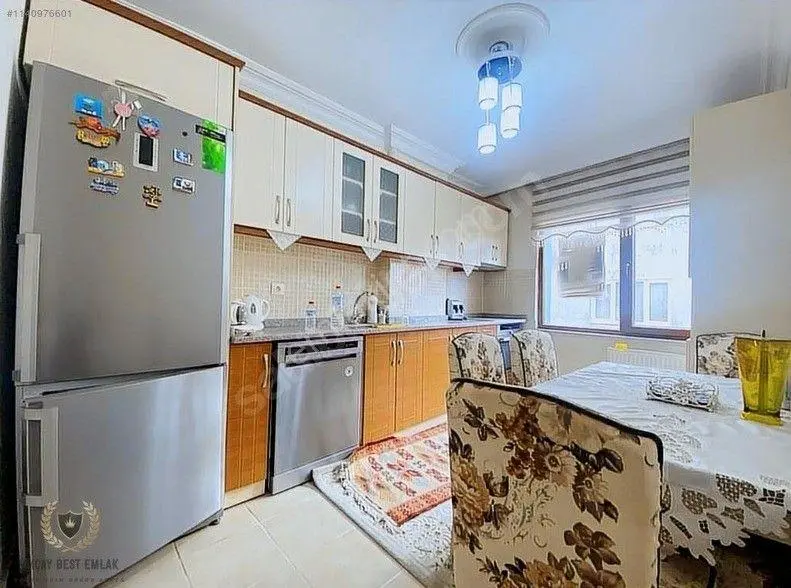 Gümüş'den Edremit Camivasat'ta Ara Kat Ebeveyn Banyolu 3+1 Satılık Daire