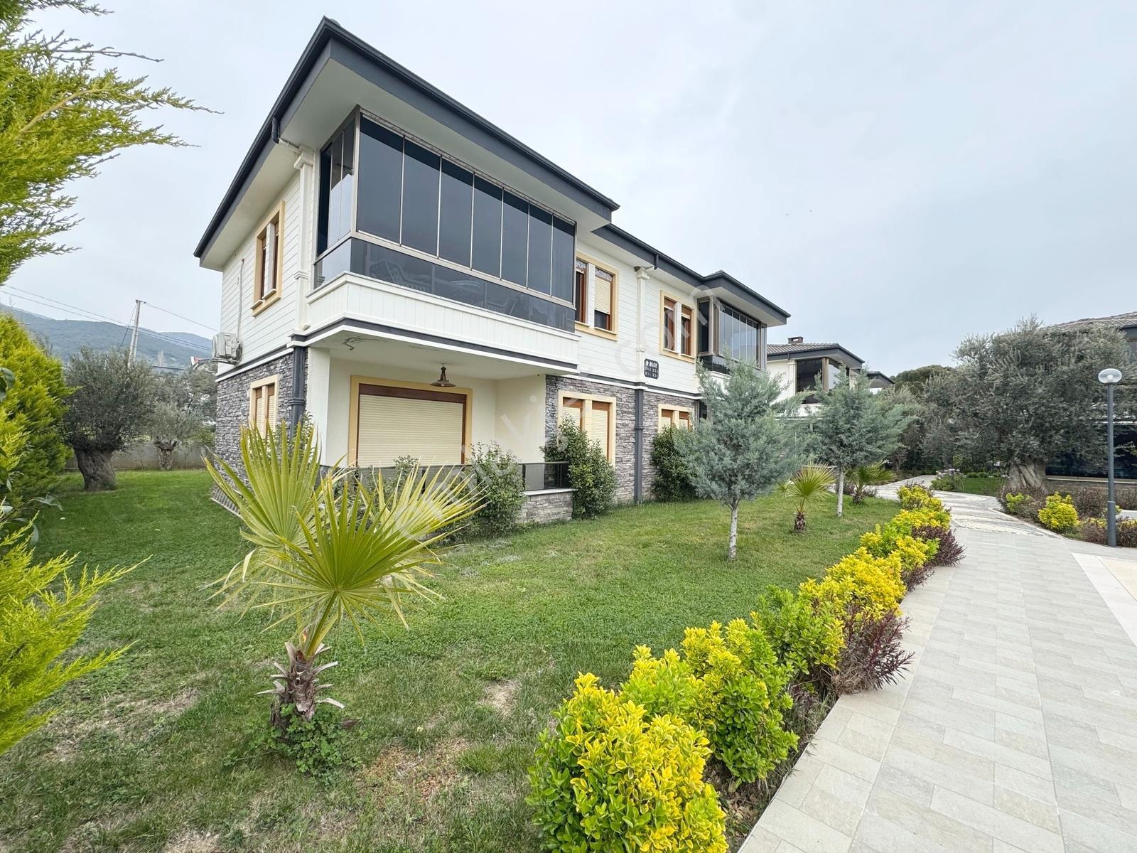 ▀güç'ten Gürede Yüzme Havuzlu Emsali Olmayan Ultra Lüx 3+1 Daire - Görsel 10
