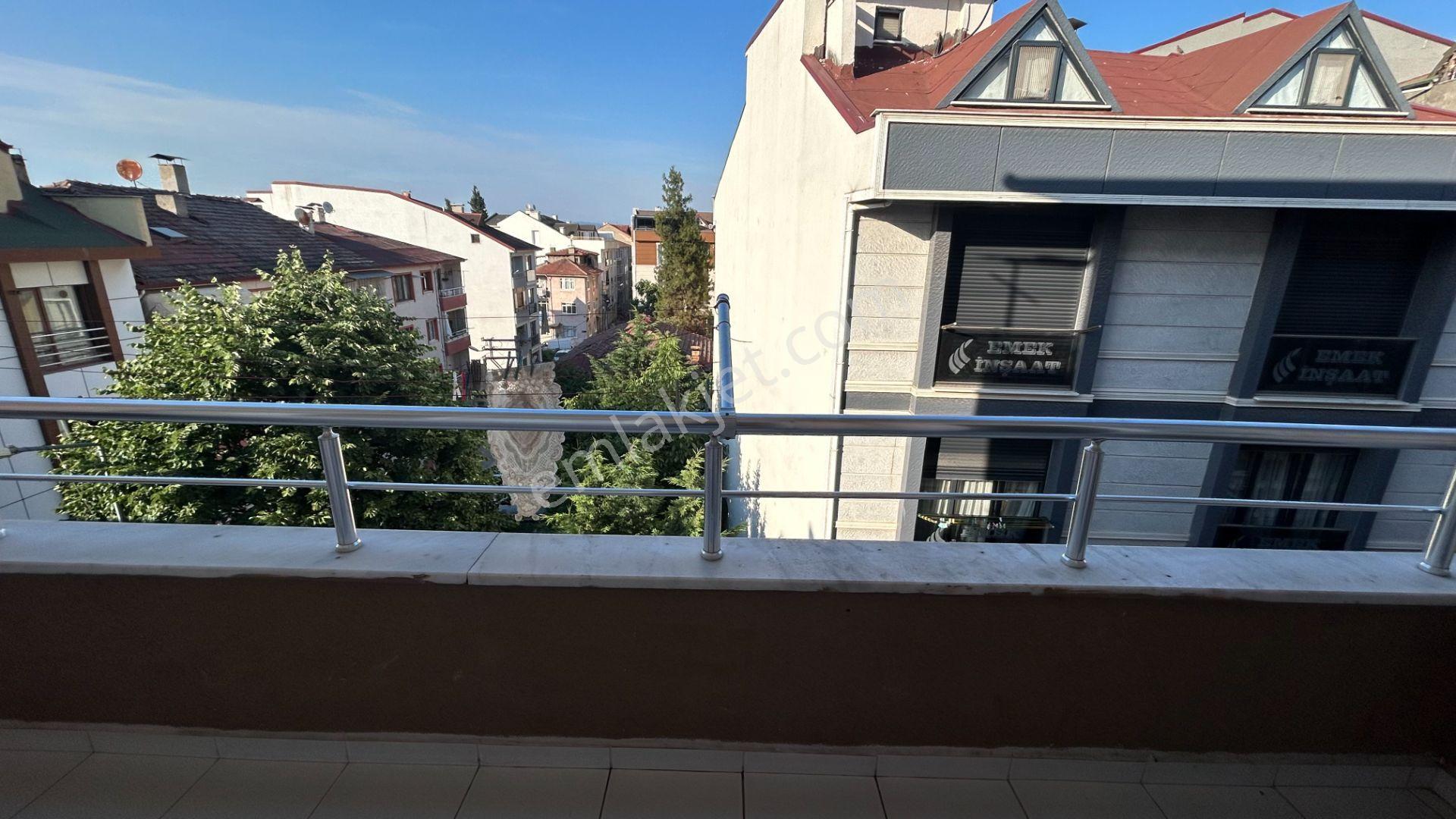 Karamürsel Park Caddesi Satılık 2+1 Geniş Daire - Görsel 9