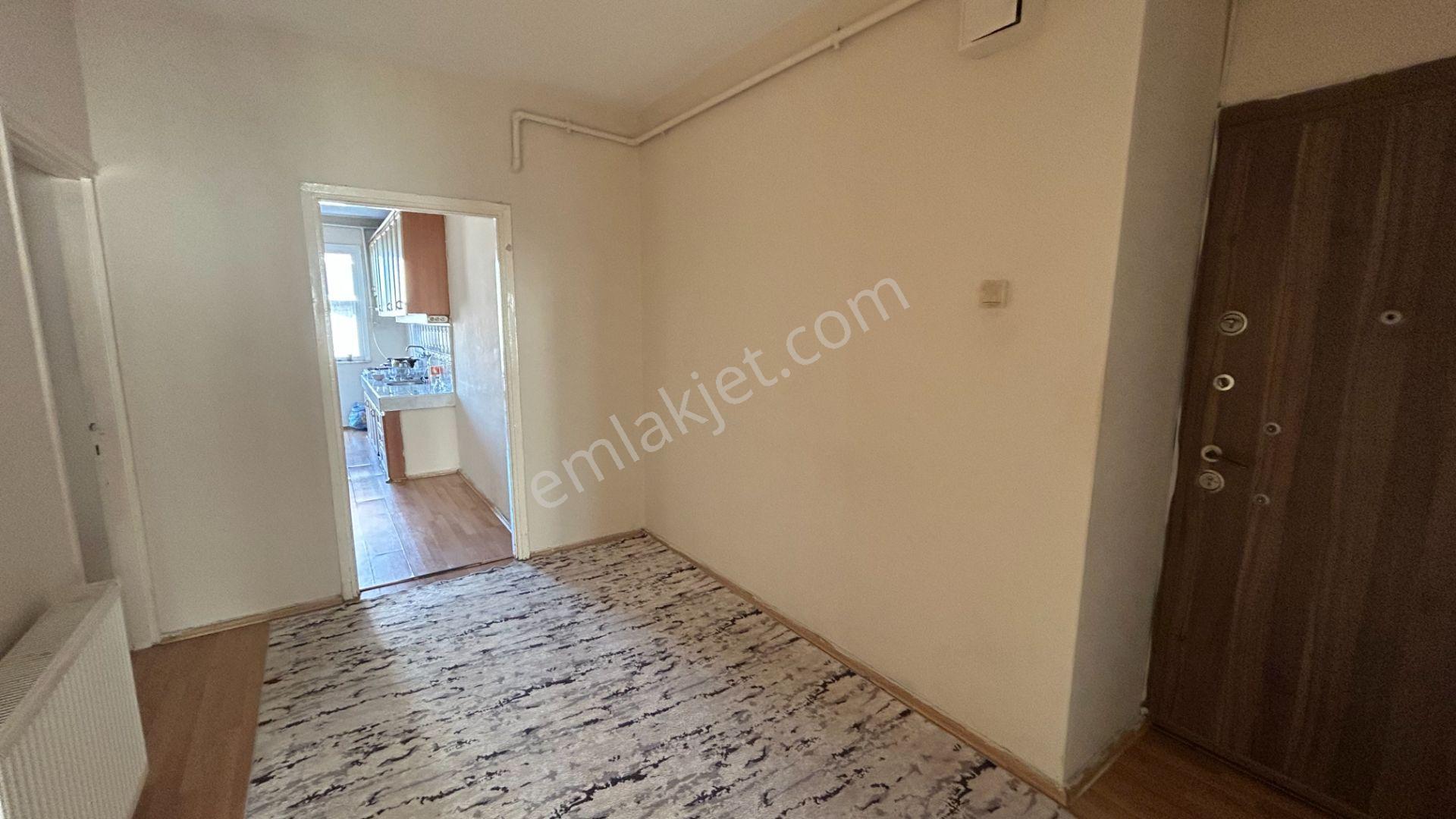 Karamürsel Park Caddesi Satılık 2+1 Geniş Daire - Görsel 4