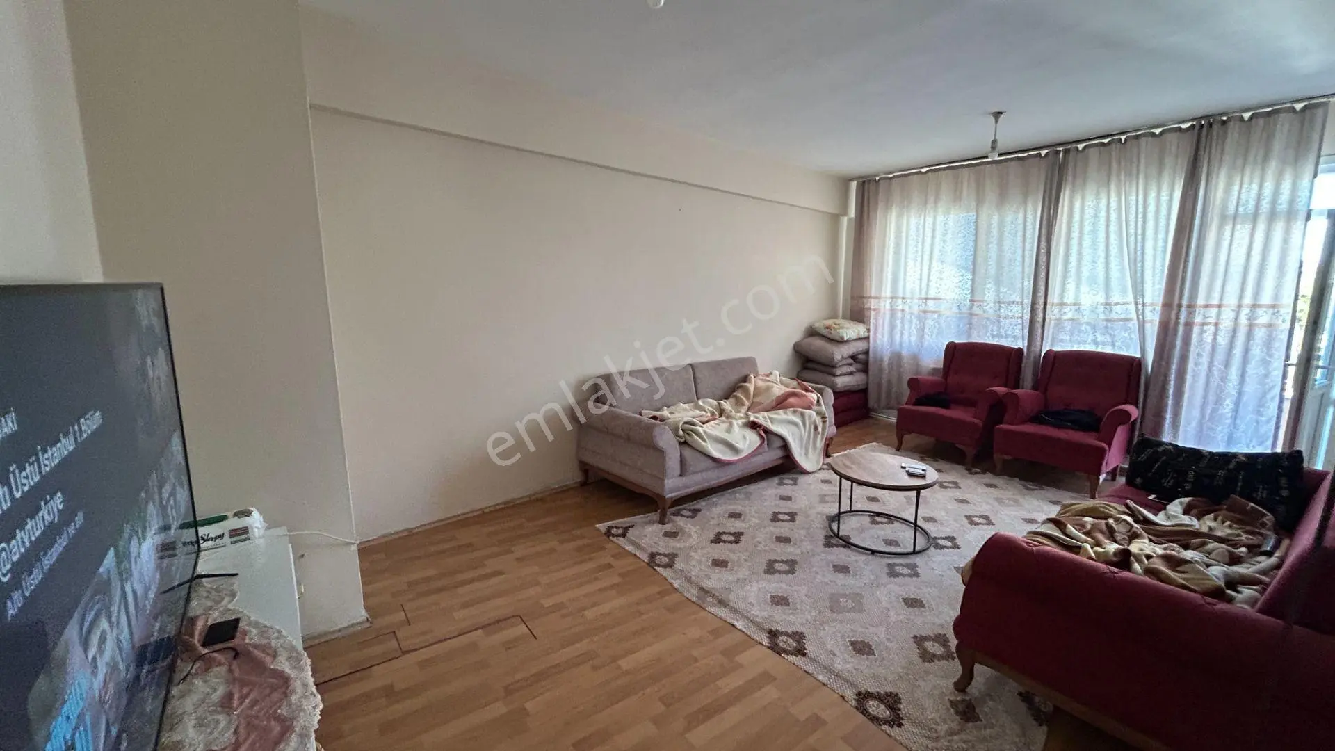 Karamürsel Park Caddesi Satılık 2+1 Geniş Daire