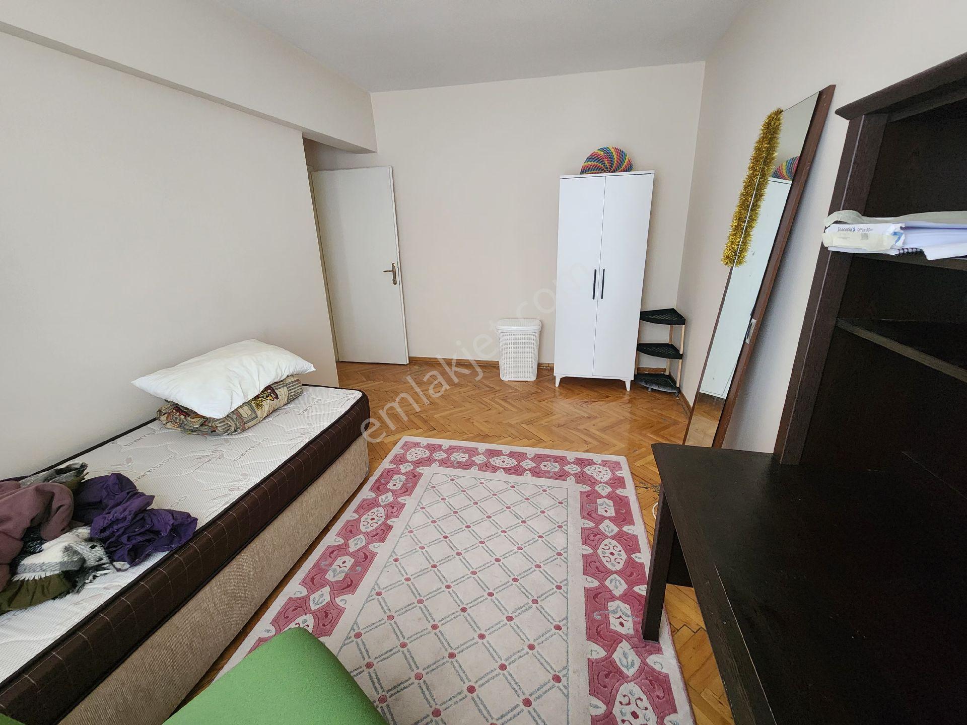 Burak Emlak'dan Kiralık Daire Kurtuluş Kıbrıs Cd. 3+1 B.salon Yapılı Eşyalı - Görsel 13