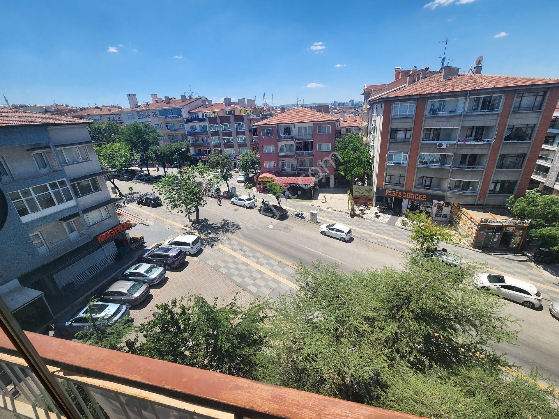 Burak Emlak'dan Kiralık Daire Kurtuluş Kıbrıs Cd. 3+1 B.salon Yapılı Eşyalı - Görsel 8